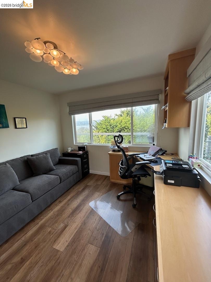 Detail Gallery Image 28 of 36 For 20 Bayshore Ter, Tiburon,  CA 94920 - 4 Beds | 4/1 Baths