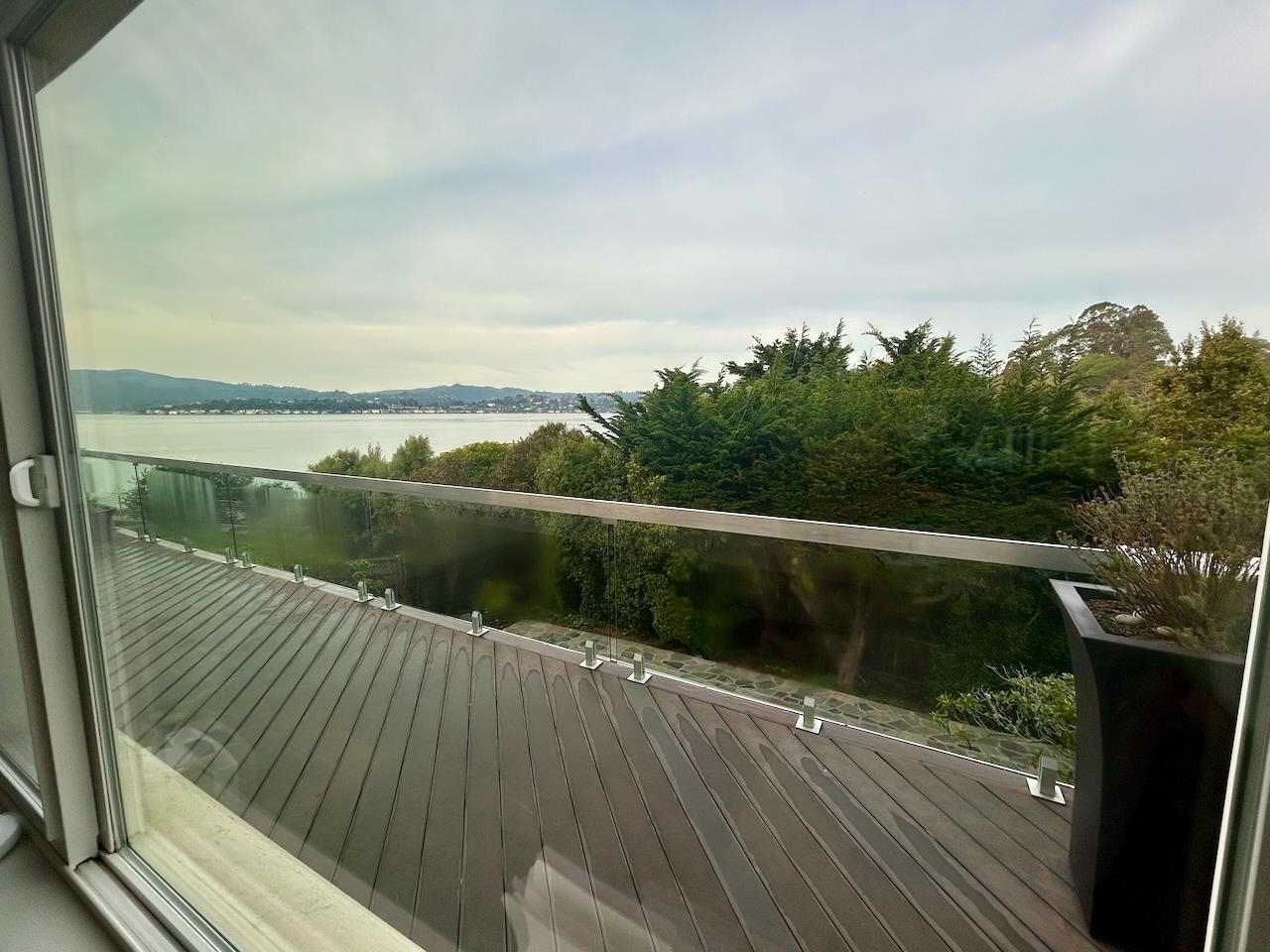 Detail Gallery Image 31 of 35 For 20 Bayshore Ter, Tiburon,  CA 94920 - 4 Beds | 4/1 Baths