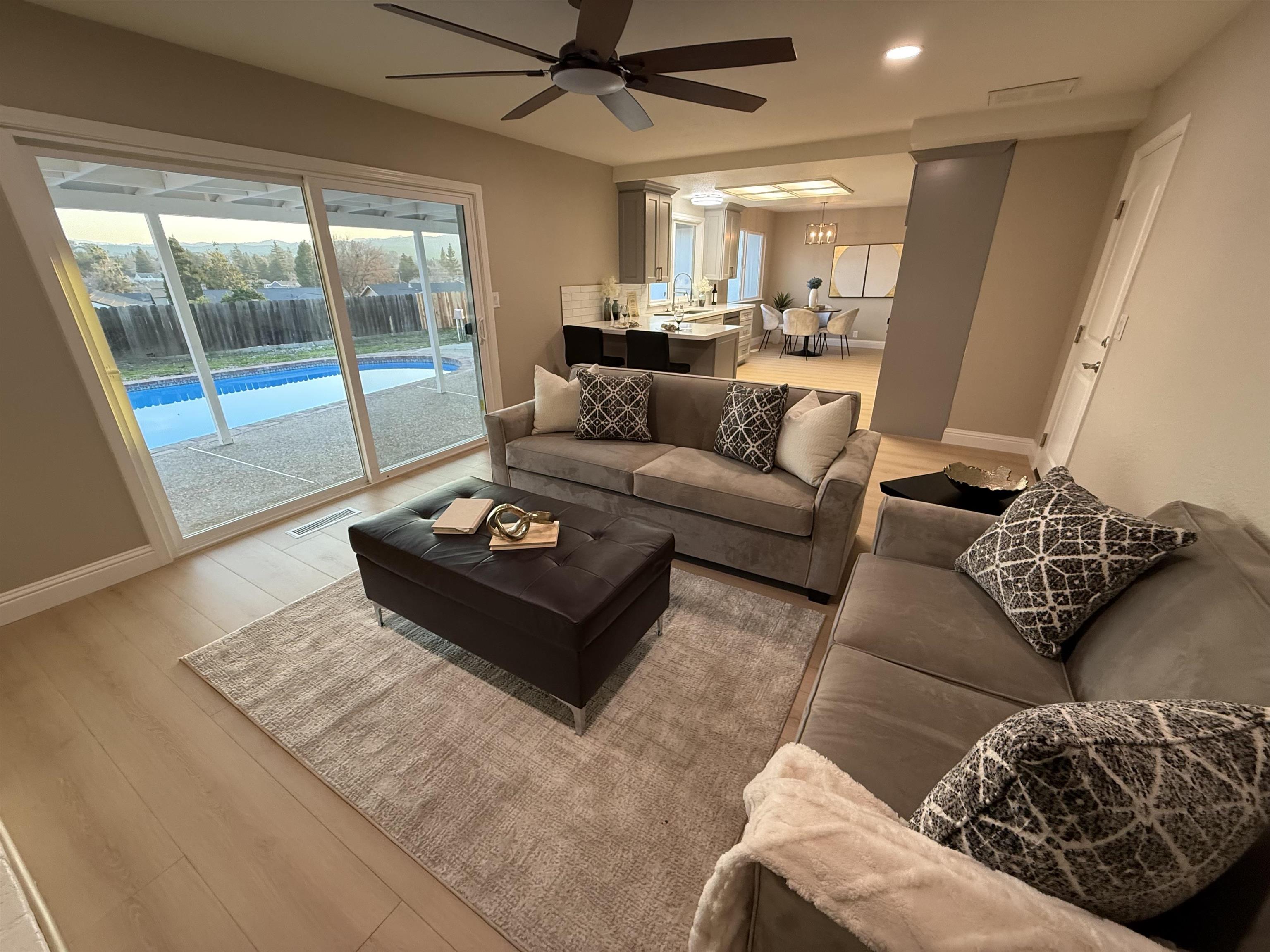 Detail Gallery Image 12 of 45 For 108 Fleetwood Dr, Antioch,  CA 94509 - 4 Beds | 2 Baths