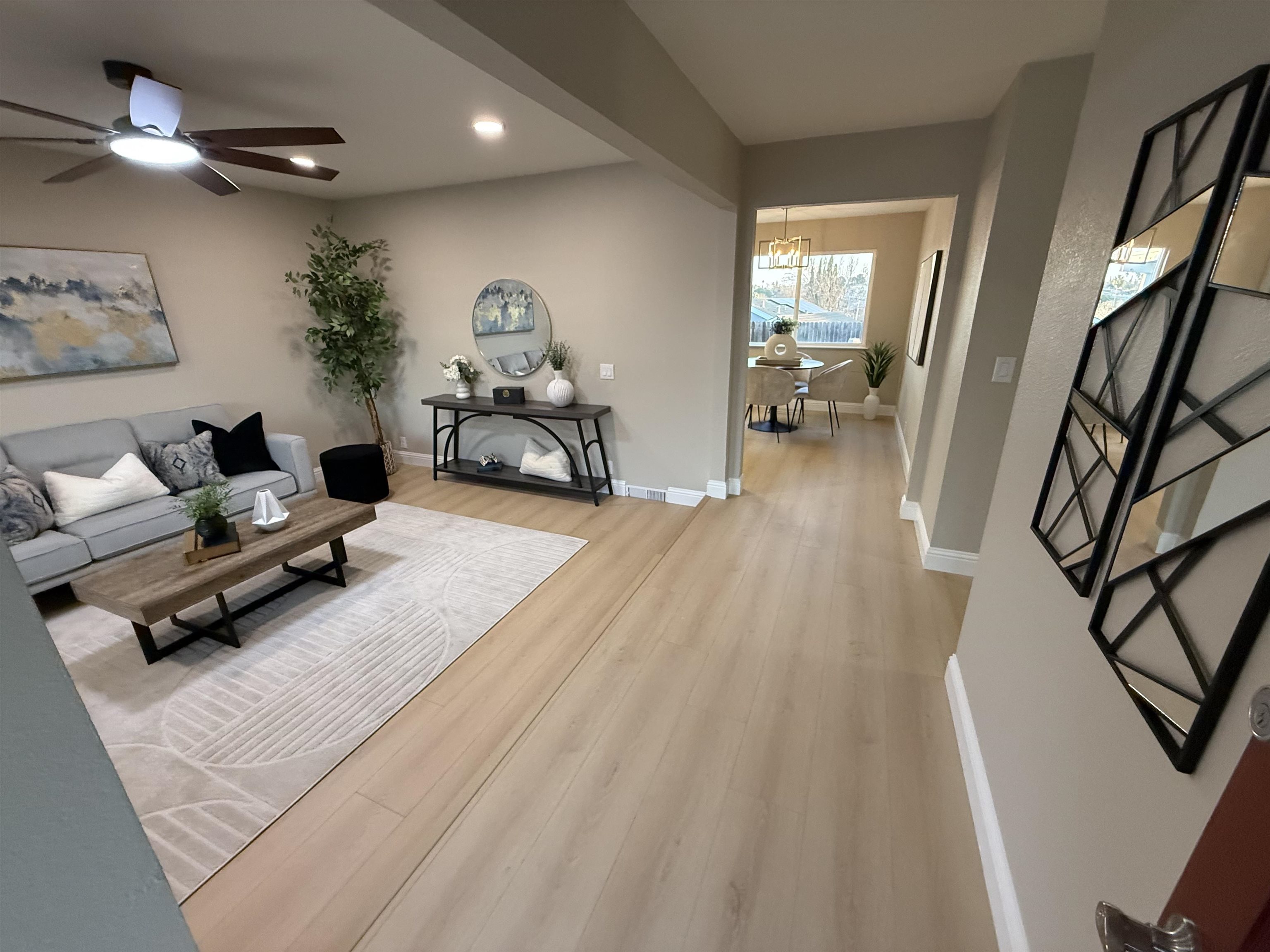 Detail Gallery Image 16 of 45 For 108 Fleetwood Dr, Antioch,  CA 94509 - 4 Beds | 2 Baths