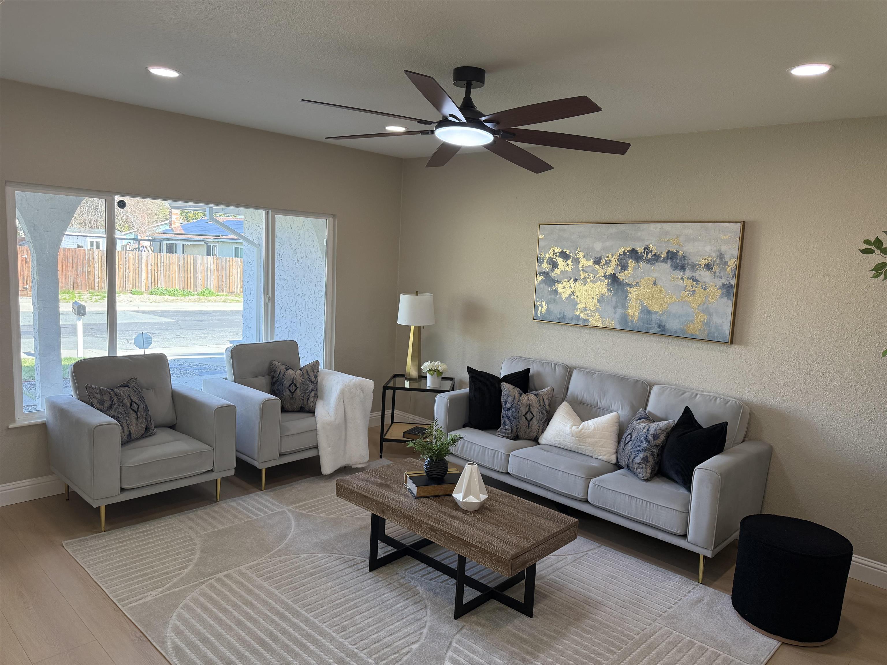 Detail Gallery Image 3 of 45 For 108 Fleetwood Dr, Antioch,  CA 94509 - 4 Beds | 2 Baths