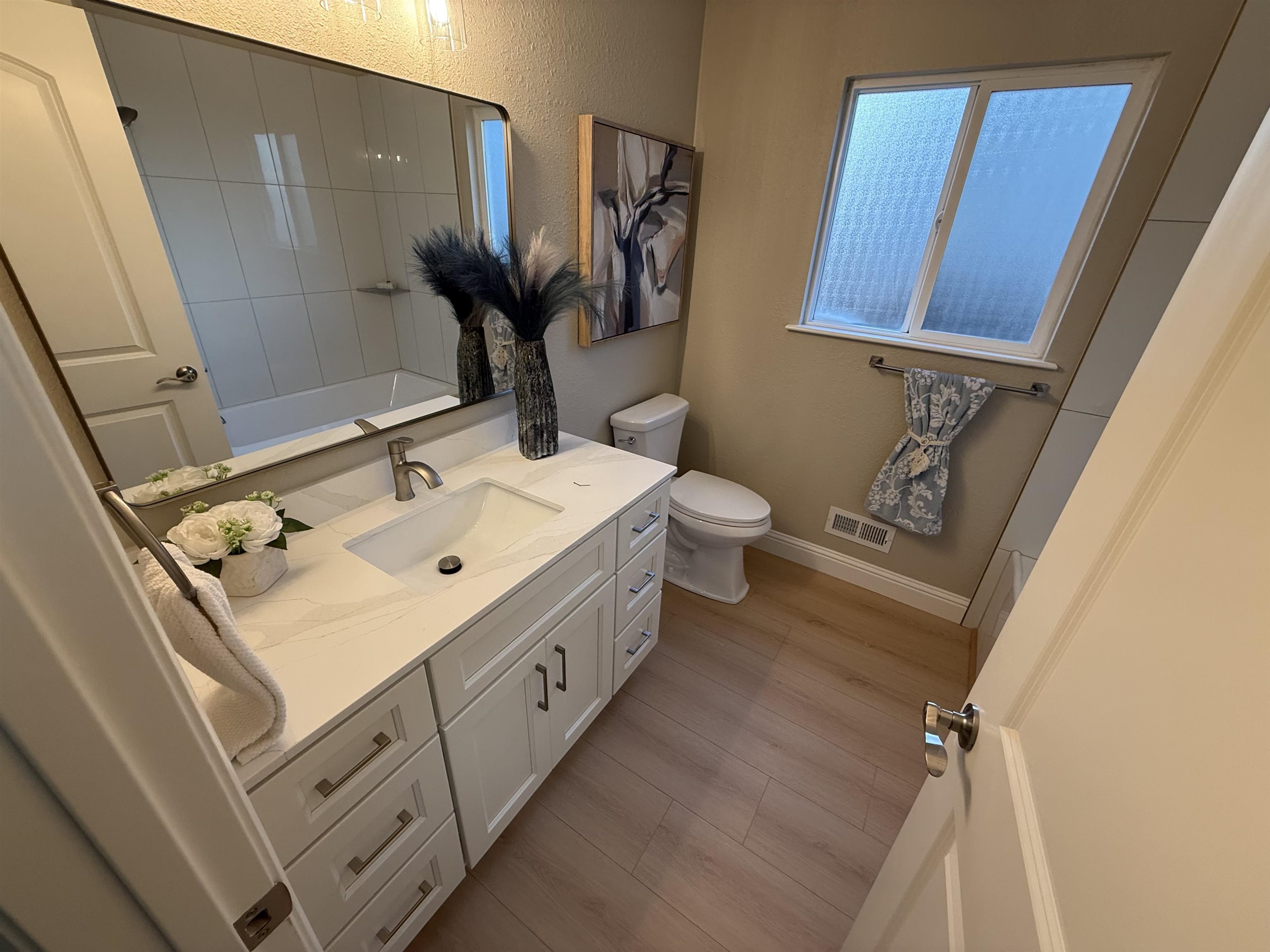 Detail Gallery Image 22 of 45 For 108 Fleetwood Dr, Antioch,  CA 94509 - 4 Beds | 2 Baths