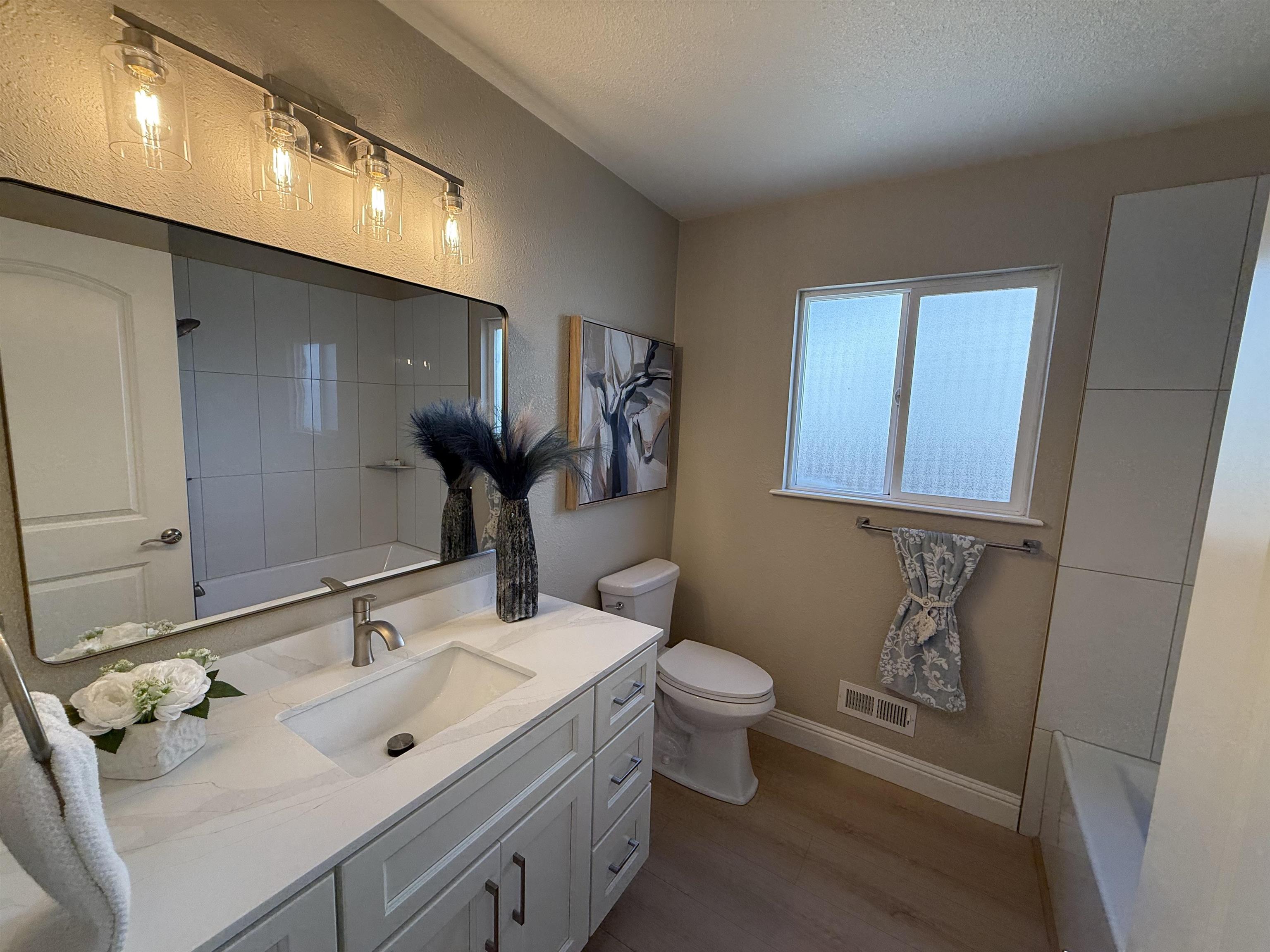 Detail Gallery Image 32 of 45 For 108 Fleetwood Dr, Antioch,  CA 94509 - 4 Beds | 2 Baths