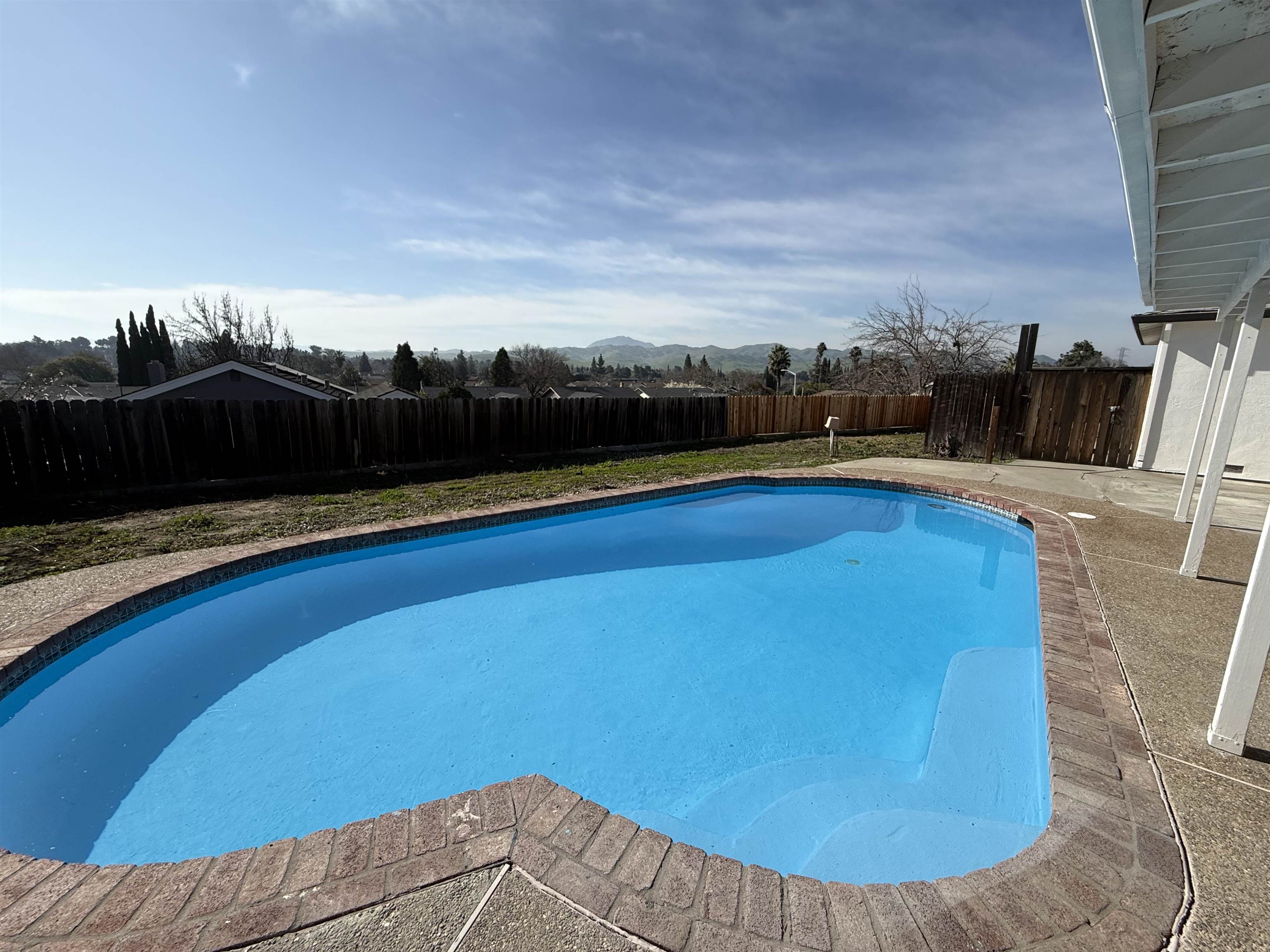 Detail Gallery Image 34 of 45 For 108 Fleetwood Dr, Antioch,  CA 94509 - 4 Beds | 2 Baths