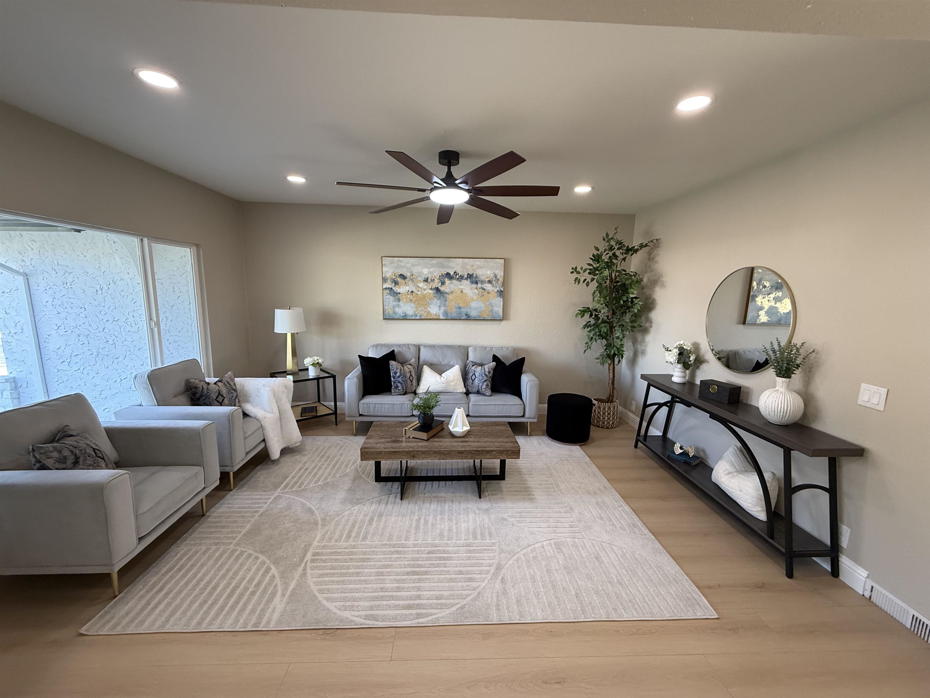 Detail Gallery Image 5 of 45 For 108 Fleetwood Dr, Antioch,  CA 94509 - 4 Beds | 2 Baths