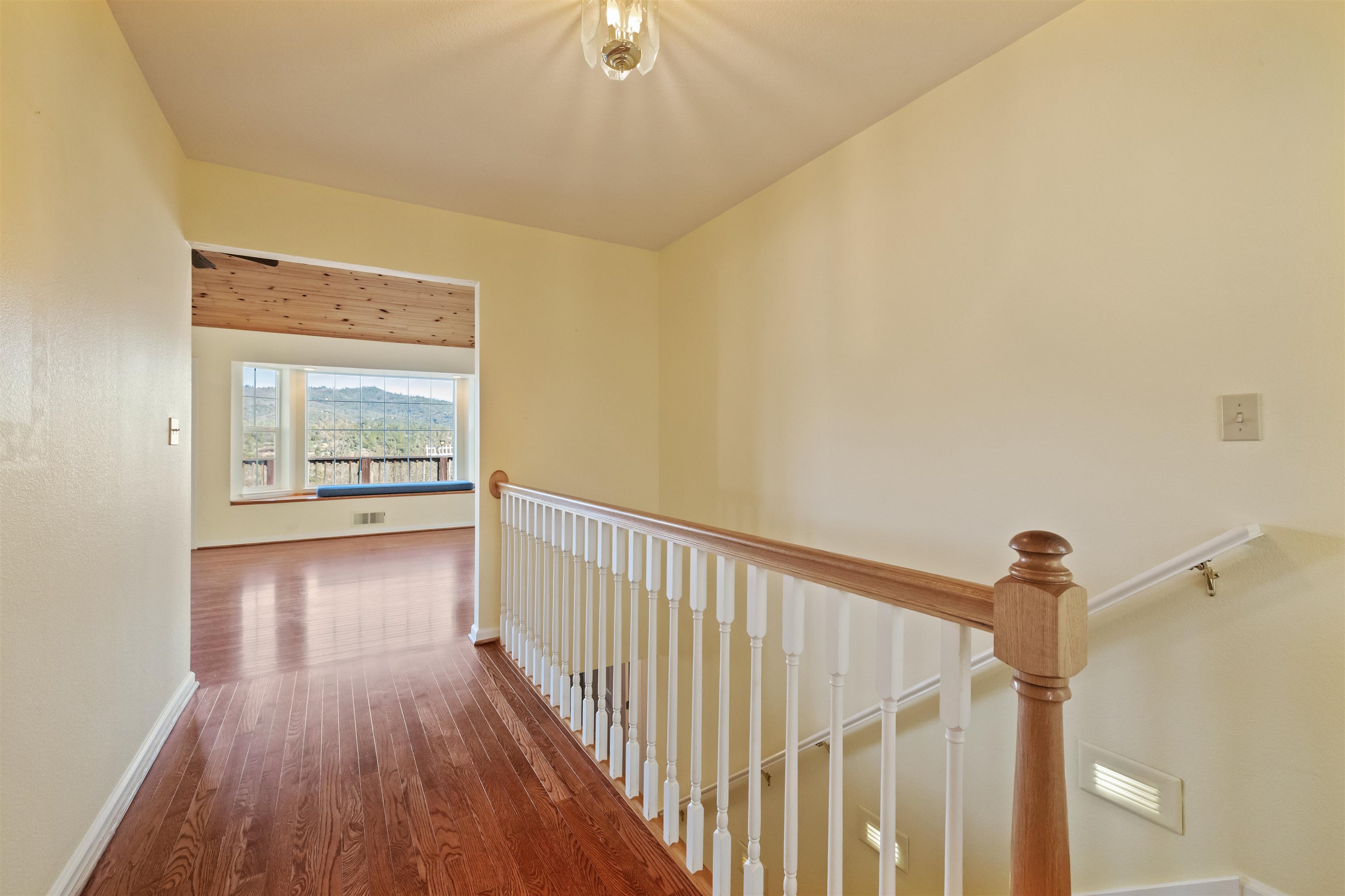 Detail Gallery Image 13 of 59 For 15830 Ridgefield Court, Sonora,  CA 95370 - 4 Beds | 3 Baths