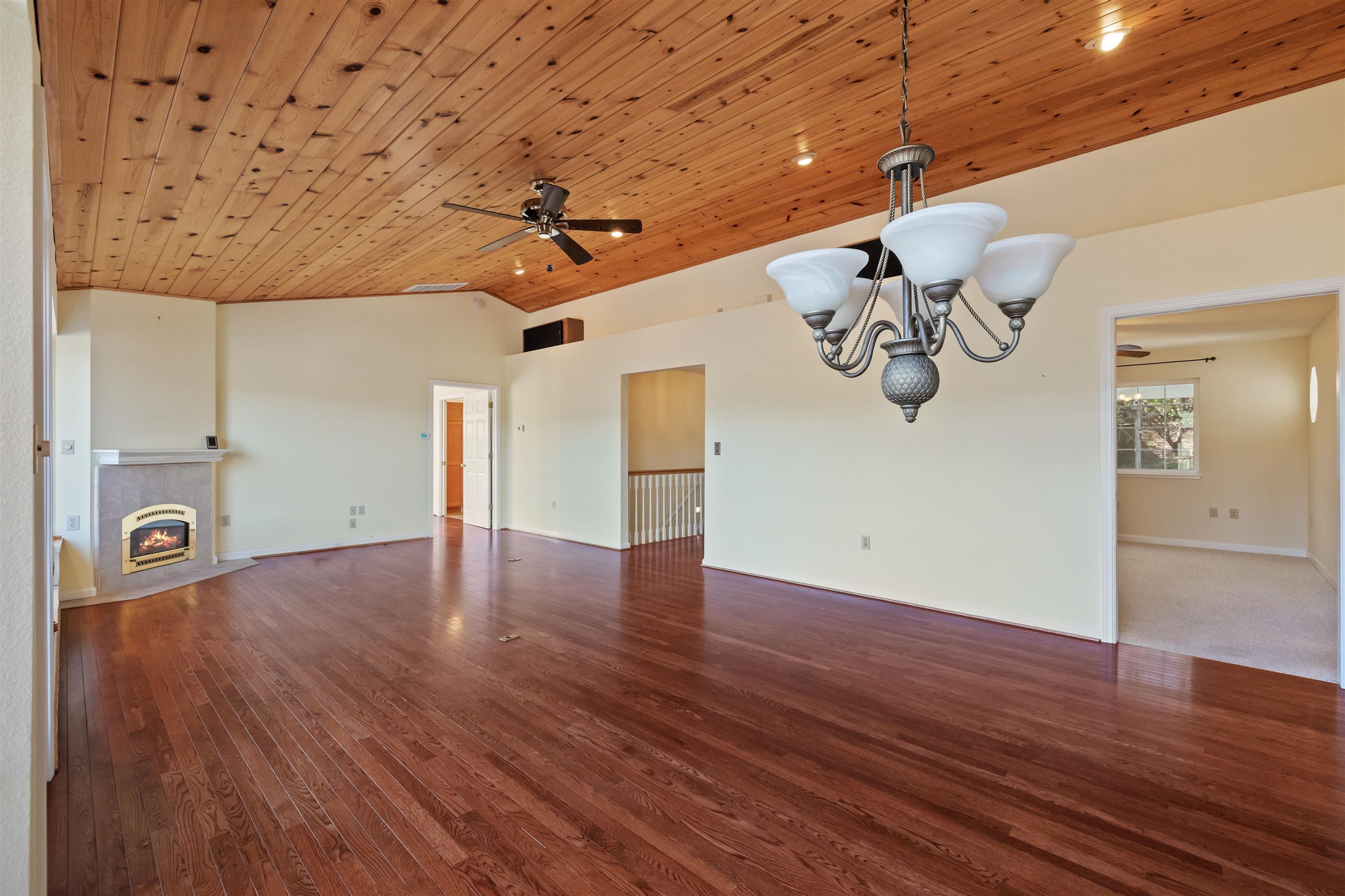 Detail Gallery Image 19 of 59 For 15830 Ridgefield Court, Sonora,  CA 95370 - 4 Beds | 3 Baths