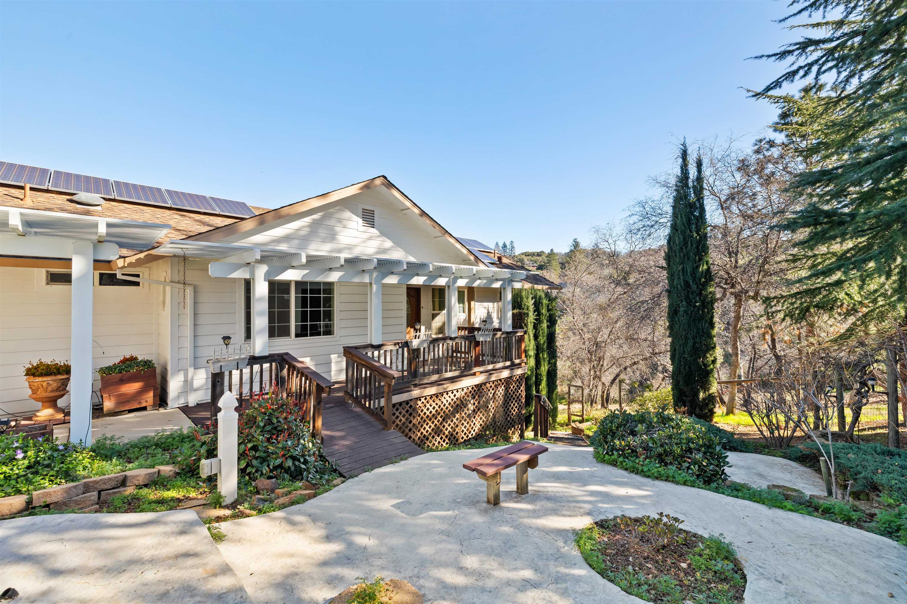 Detail Gallery Image 8 of 59 For 15830 Ridgefield Court, Sonora,  CA 95370 - 4 Beds | 3 Baths