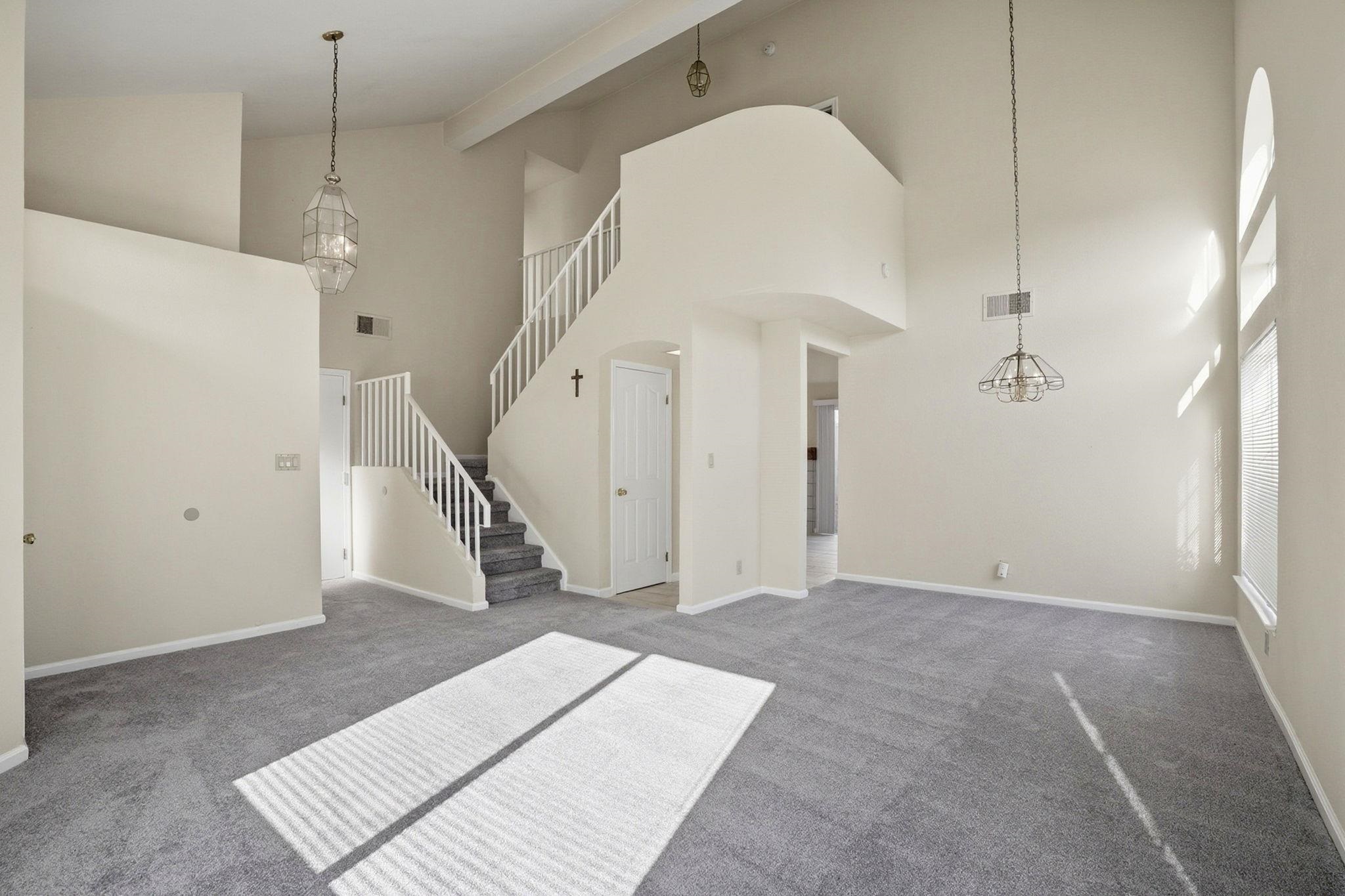 Detail Gallery Image 6 of 34 For 3704 Colonial Ct, Antioch,  CA 94509 - 3 Beds | 2/1 Baths