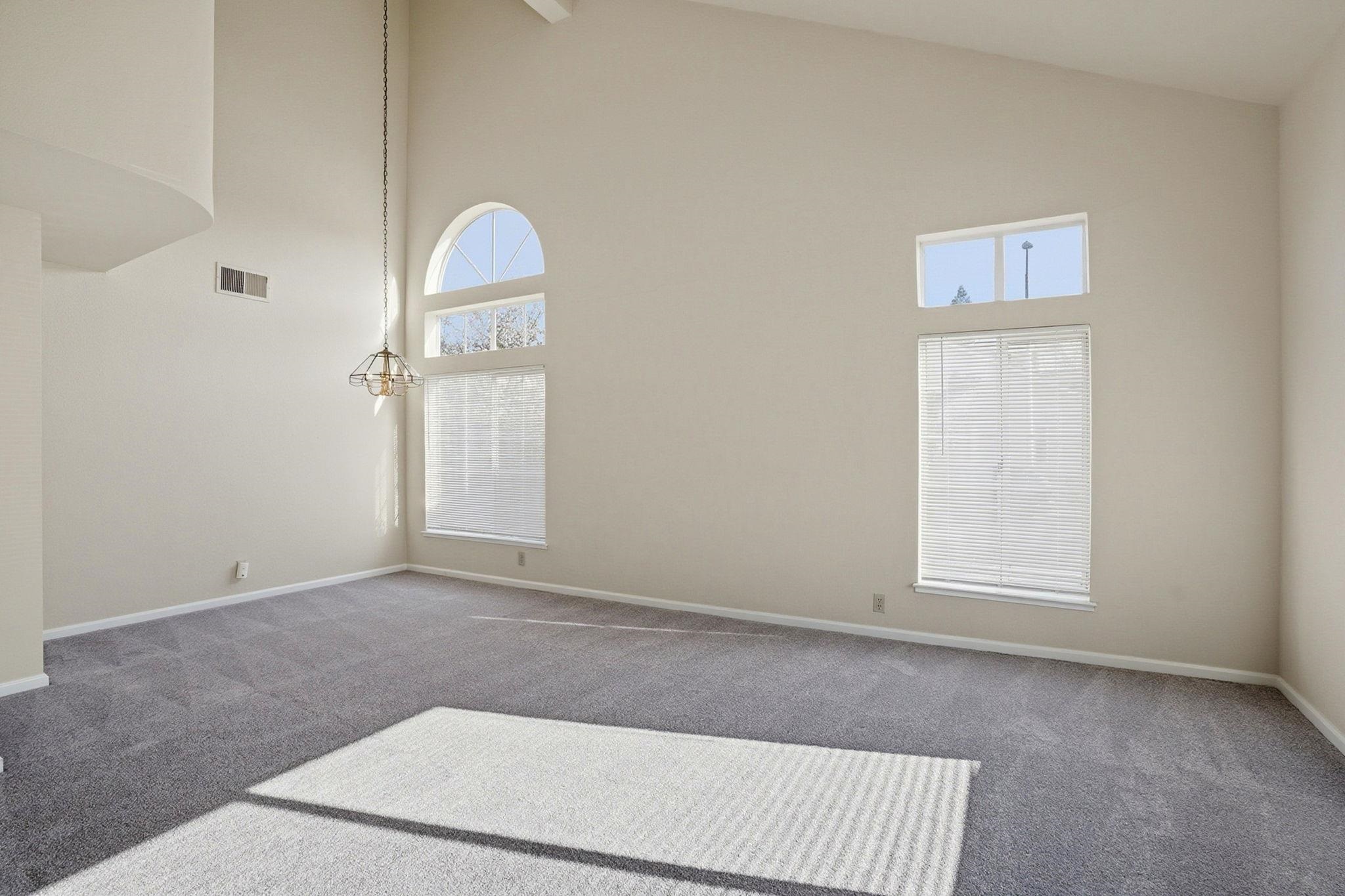 Detail Gallery Image 7 of 34 For 3704 Colonial Ct, Antioch,  CA 94509 - 3 Beds | 2/1 Baths