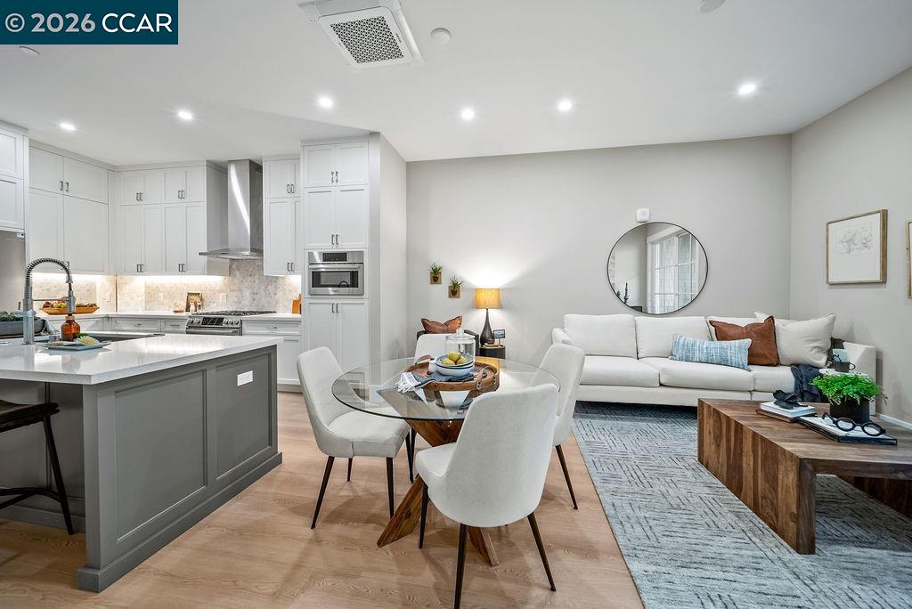 Photo #3: 41123361 Listing: Photo #3