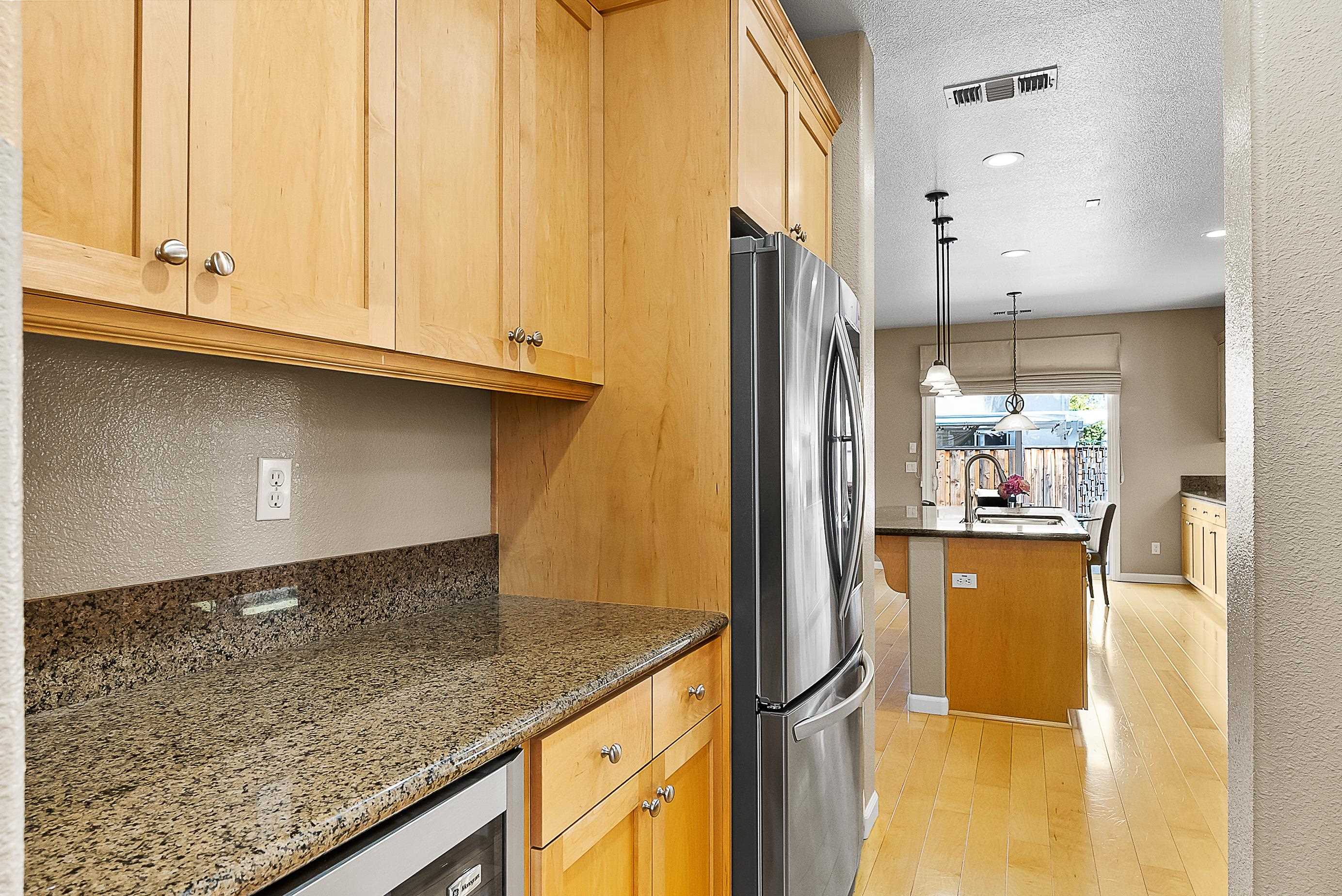 Detail Gallery Image 16 of 41 For 5282 Fern Ridge Cir, Discovery Bay,  CA 94505 - 5 Beds | 2/1 Baths