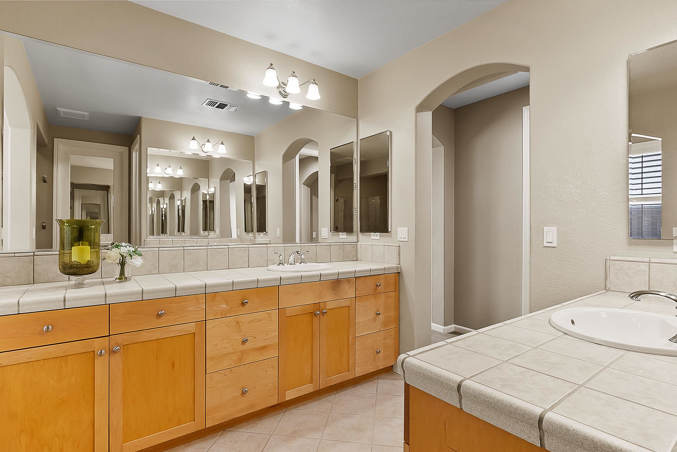 Detail Gallery Image 20 of 41 For 5282 Fern Ridge Cir, Discovery Bay,  CA 94505 - 5 Beds | 2/1 Baths