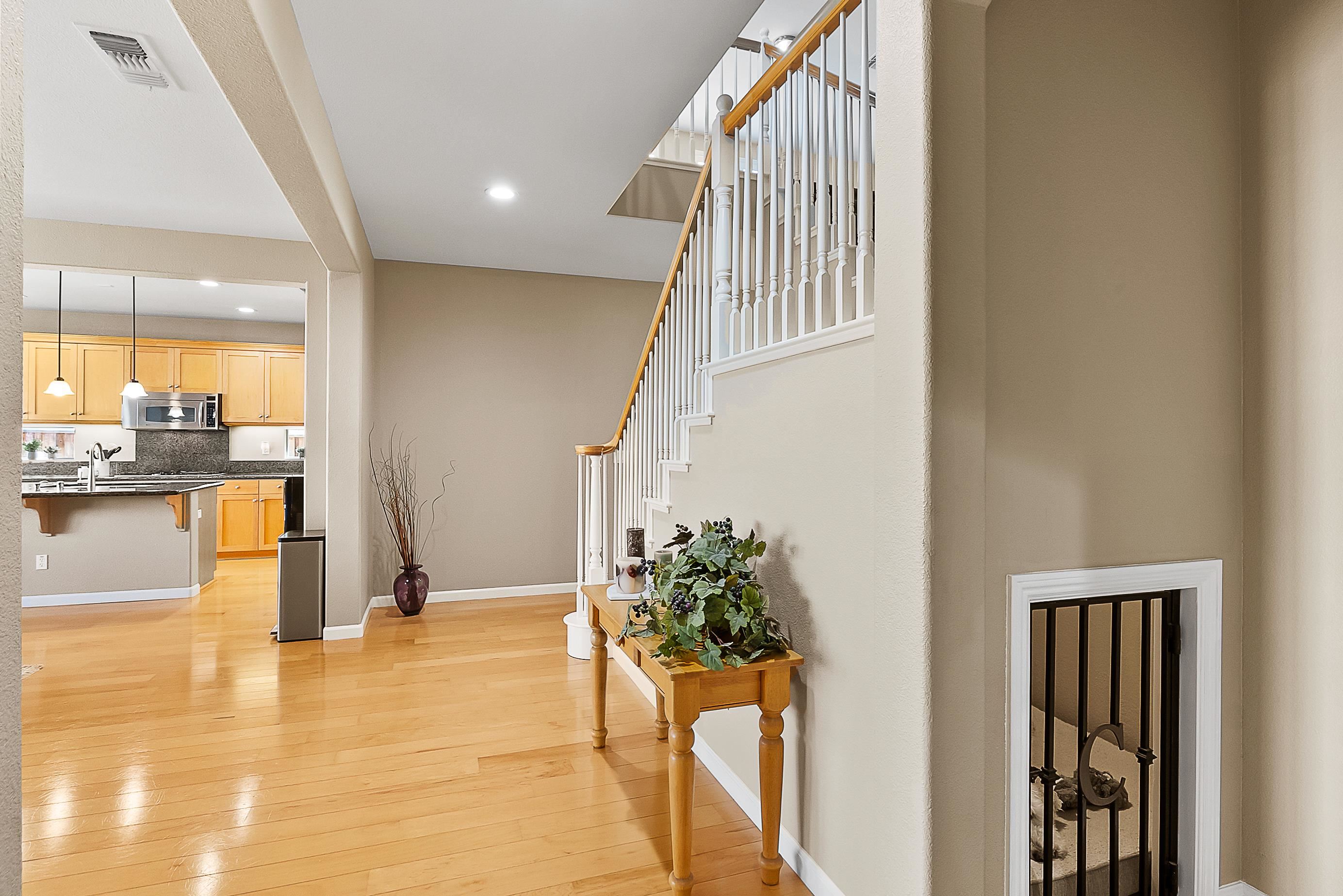 Detail Gallery Image 21 of 41 For 5282 Fern Ridge Cir, Discovery Bay,  CA 94505 - 5 Beds | 2/1 Baths