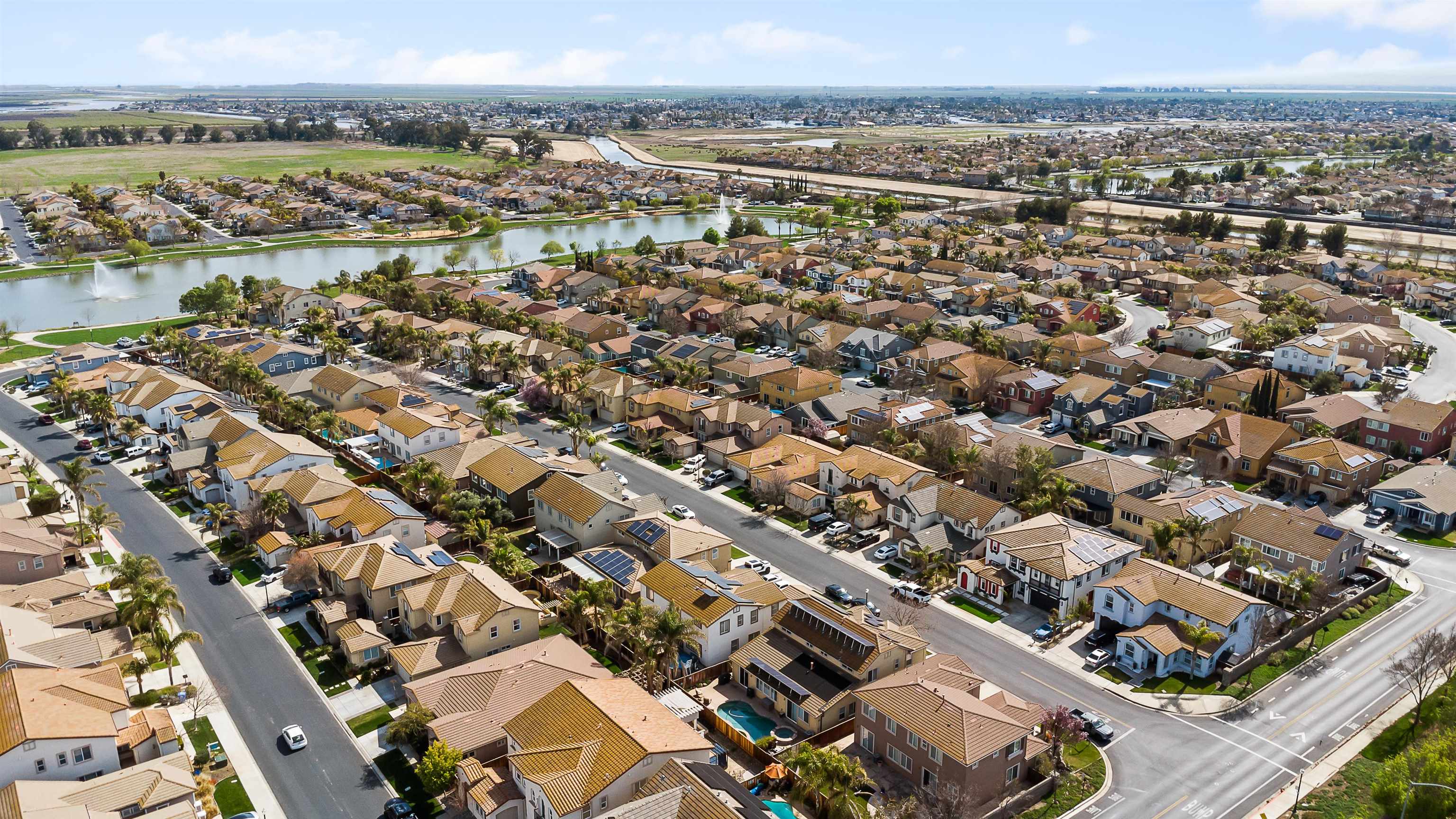 Detail Gallery Image 39 of 41 For 5282 Fern Ridge Cir, Discovery Bay,  CA 94505 - 5 Beds | 2/1 Baths