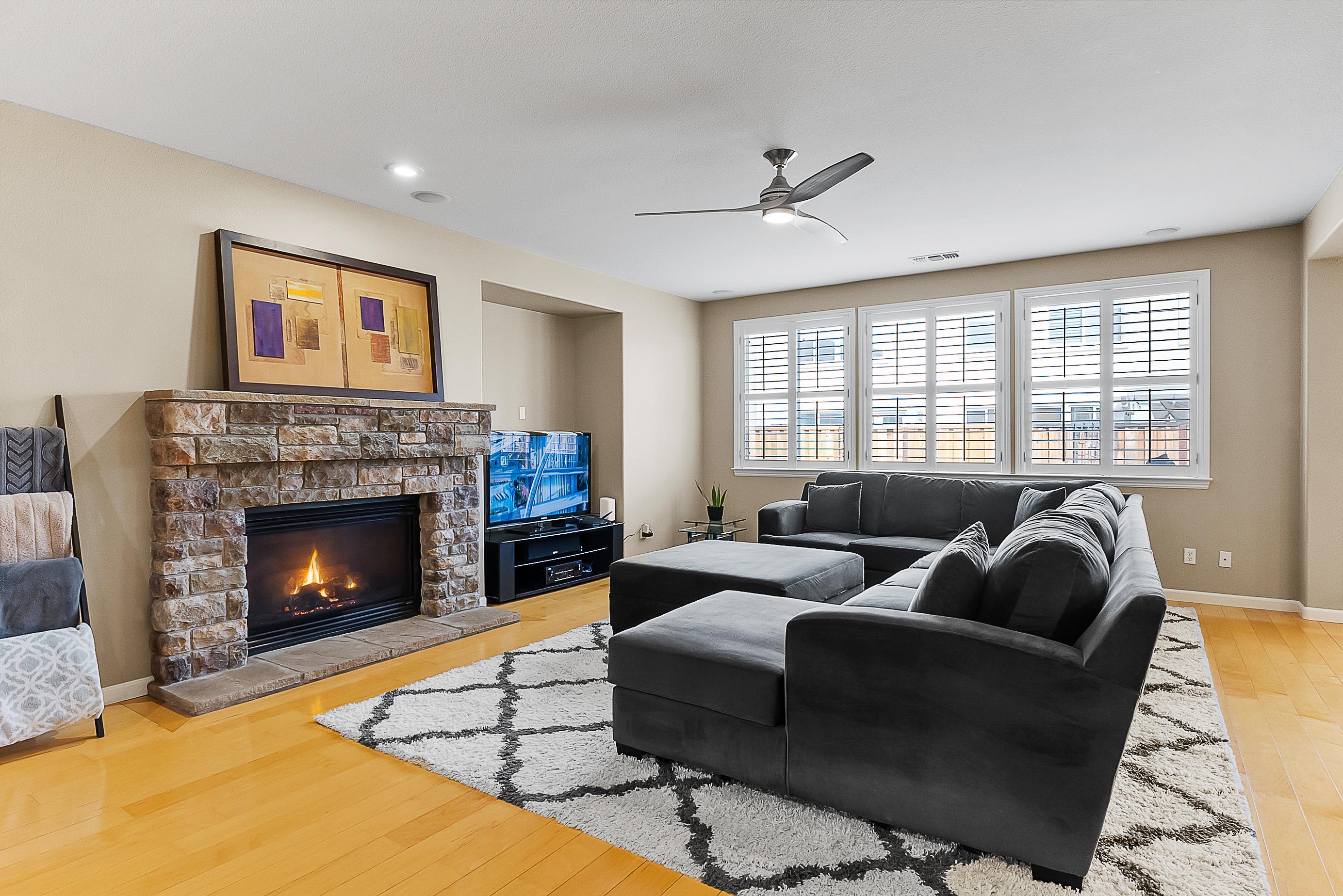 Detail Gallery Image 9 of 41 For 5282 Fern Ridge Cir, Discovery Bay,  CA 94505 - 5 Beds | 2/1 Baths