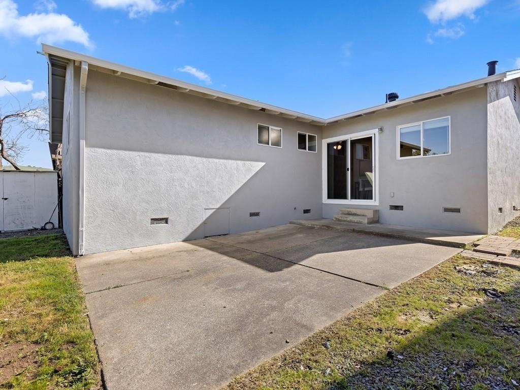 Detail Gallery Image 21 of 25 For 3250 Ridge Crest Ct, Hayward,  CA 94541 - 3 Beds | 2 Baths