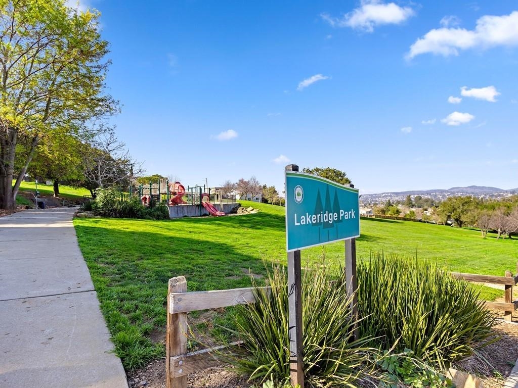 Detail Gallery Image 24 of 25 For 3250 Ridge Crest Ct, Hayward,  CA 94541 - 3 Beds | 2 Baths