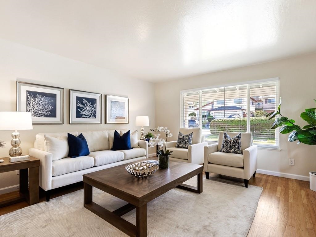 Detail Gallery Image 6 of 25 For 3250 Ridge Crest Ct, Hayward,  CA 94541 - 3 Beds | 2 Baths