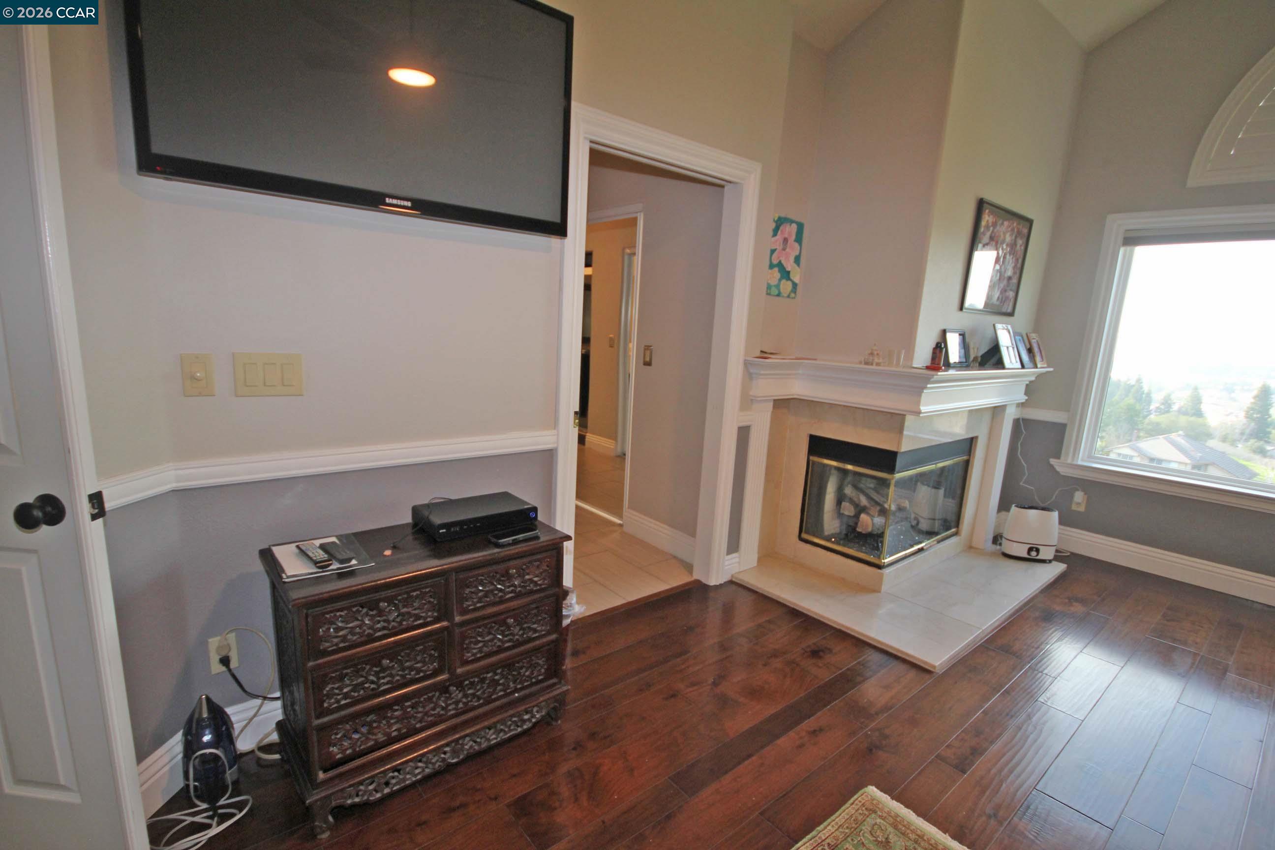 Detail Gallery Image 19 of 30 For 243 Viewpoint Dr, Danville,  CA 94506 - 5 Beds | 3 Baths