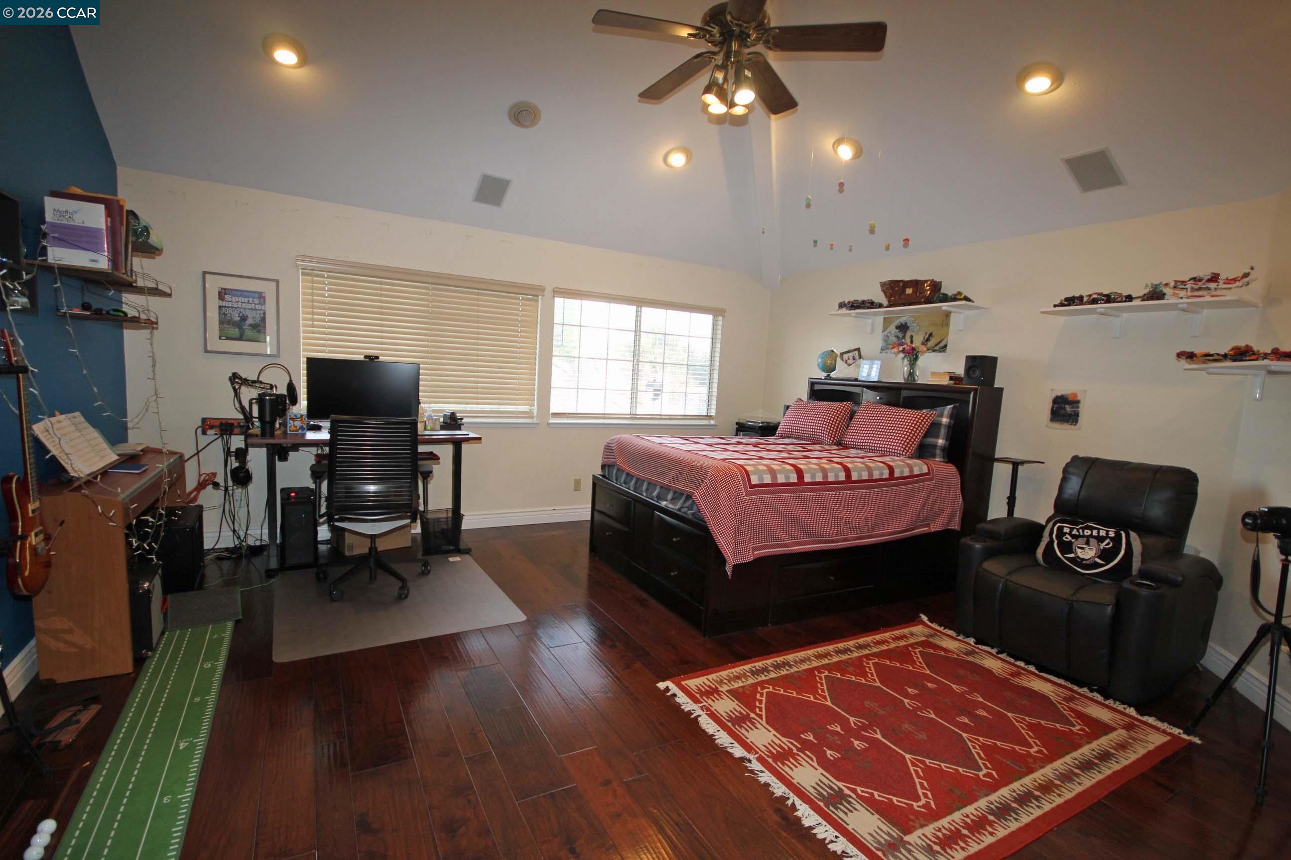 Detail Gallery Image 21 of 30 For 243 Viewpoint Dr, Danville,  CA 94506 - 5 Beds | 3 Baths