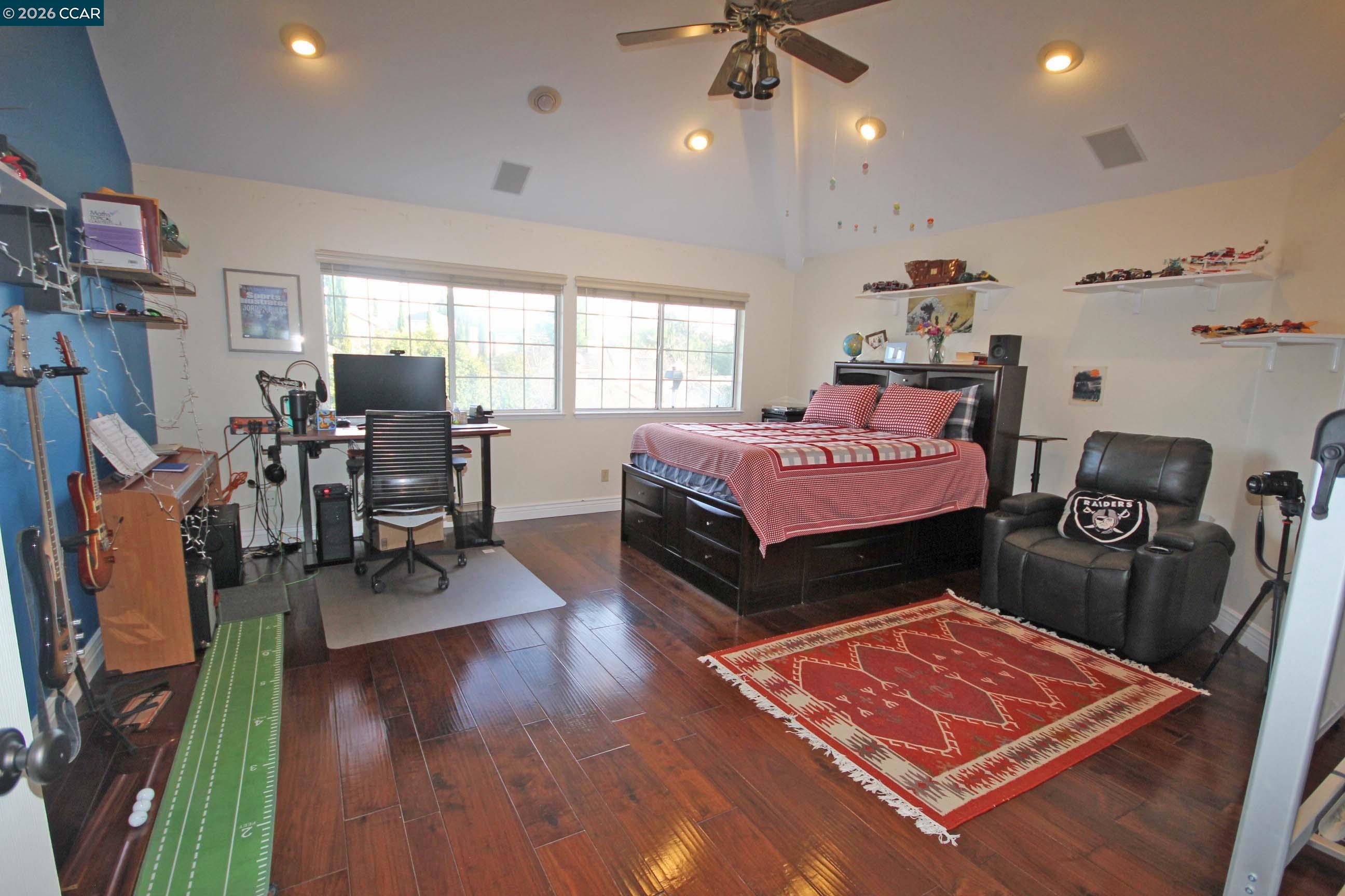 Detail Gallery Image 22 of 30 For 243 Viewpoint Dr, Danville,  CA 94506 - 5 Beds | 3 Baths