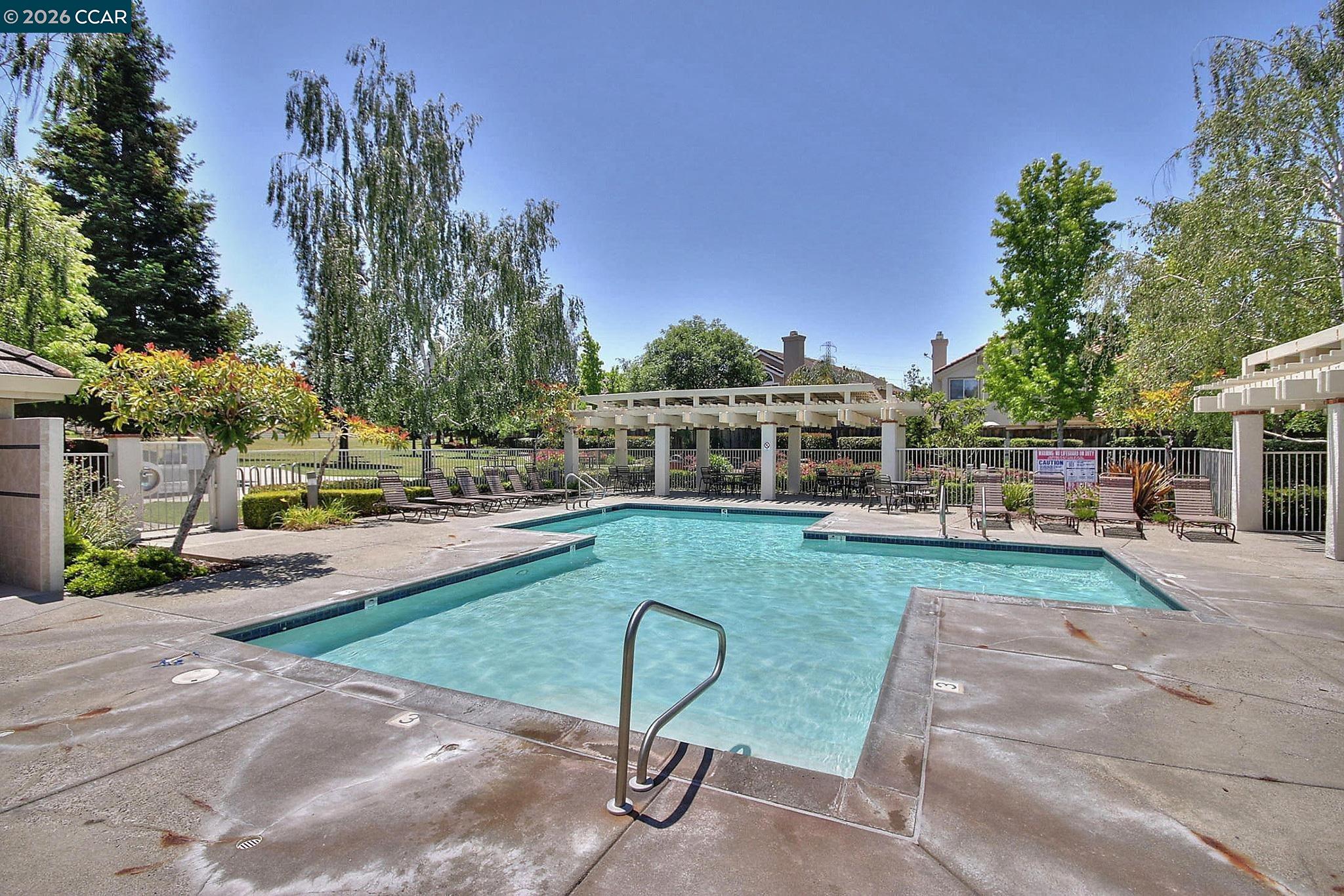 Detail Gallery Image 30 of 30 For 243 Viewpoint Dr, Danville,  CA 94506 - 5 Beds | 3 Baths