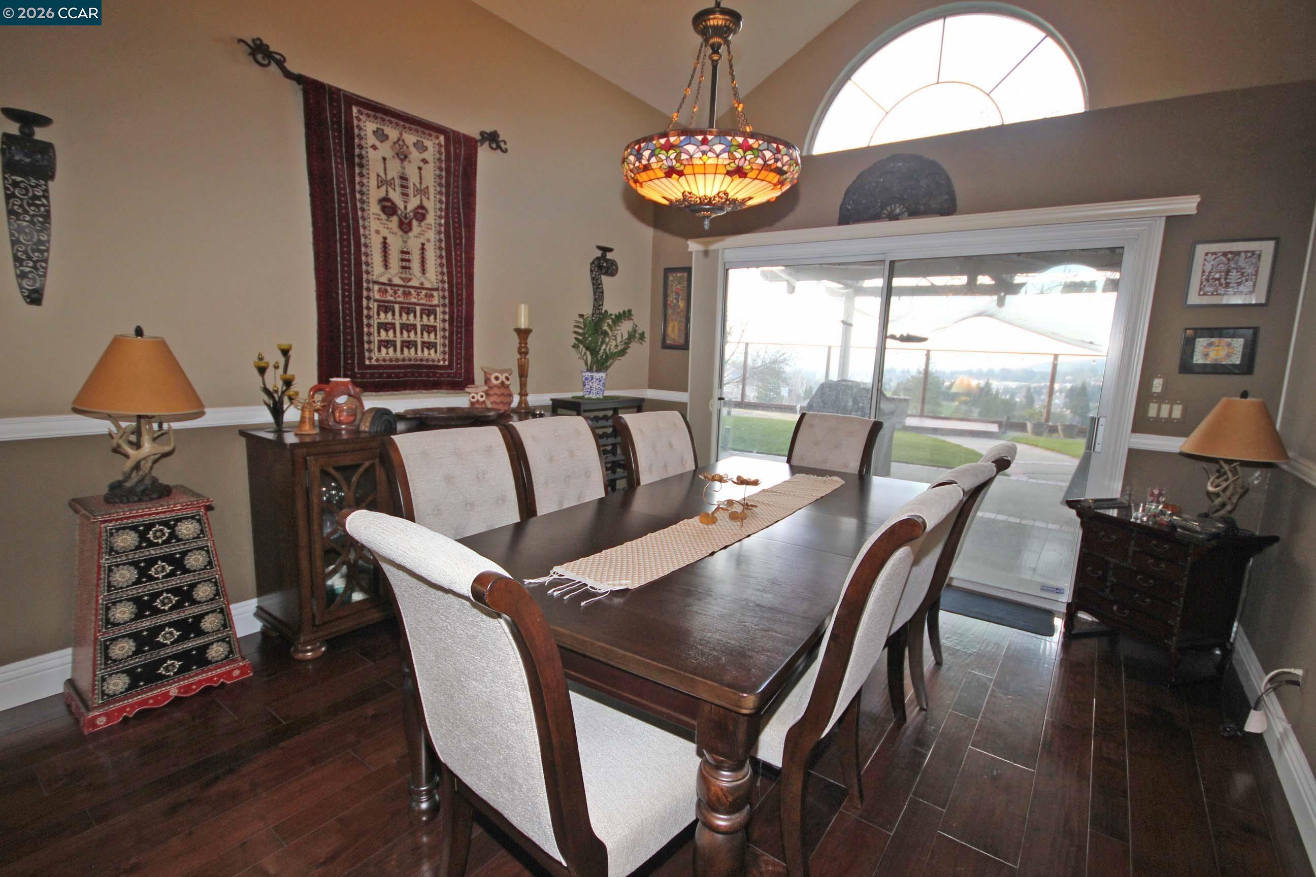 Detail Gallery Image 6 of 30 For 243 Viewpoint Dr, Danville,  CA 94506 - 5 Beds | 3 Baths