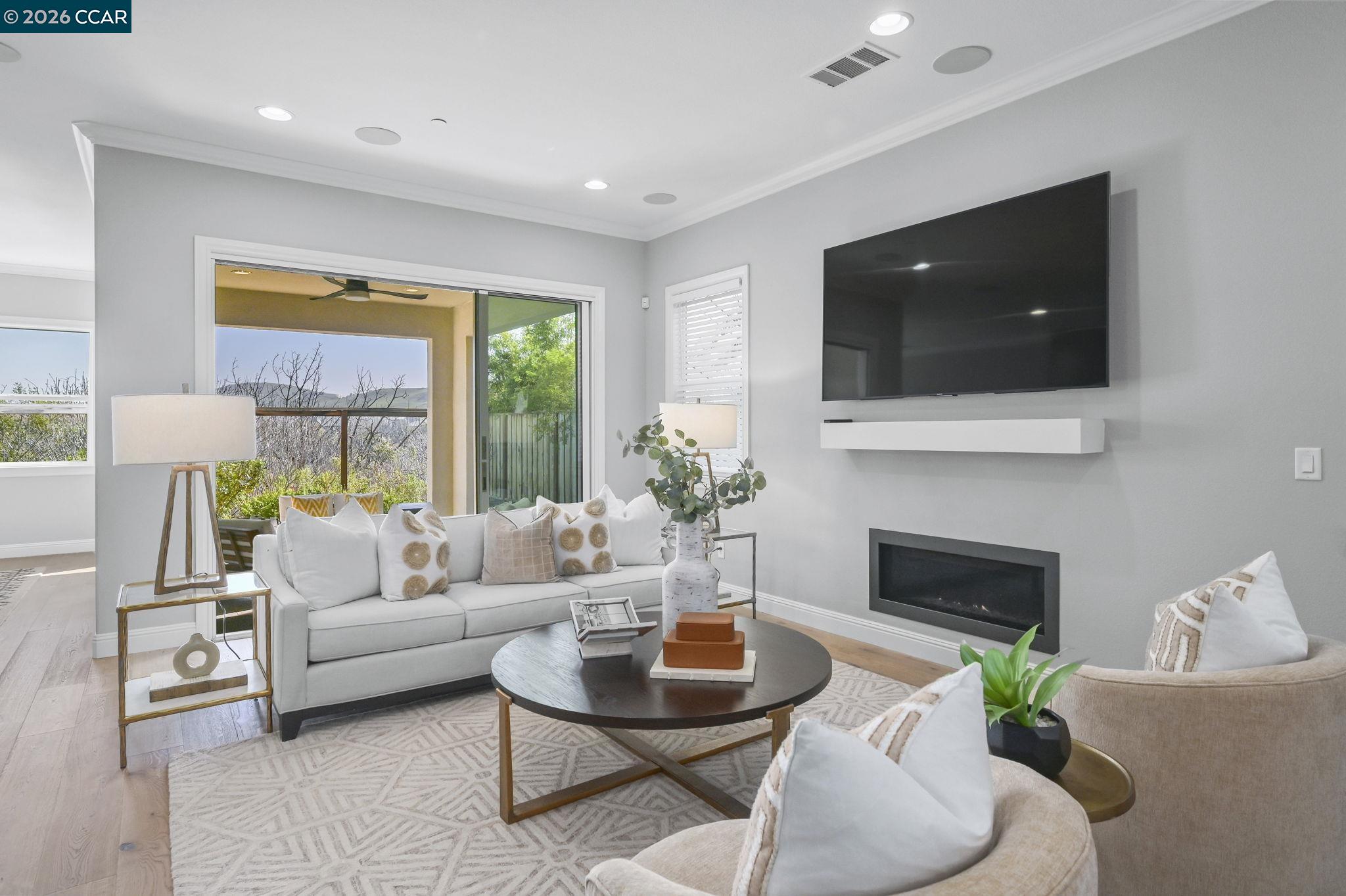 Detail Gallery Image 9 of 54 For 6132 Alpine Blue Dr, San Ramon,  CA 94582 - 4 Beds | 3/1 Baths