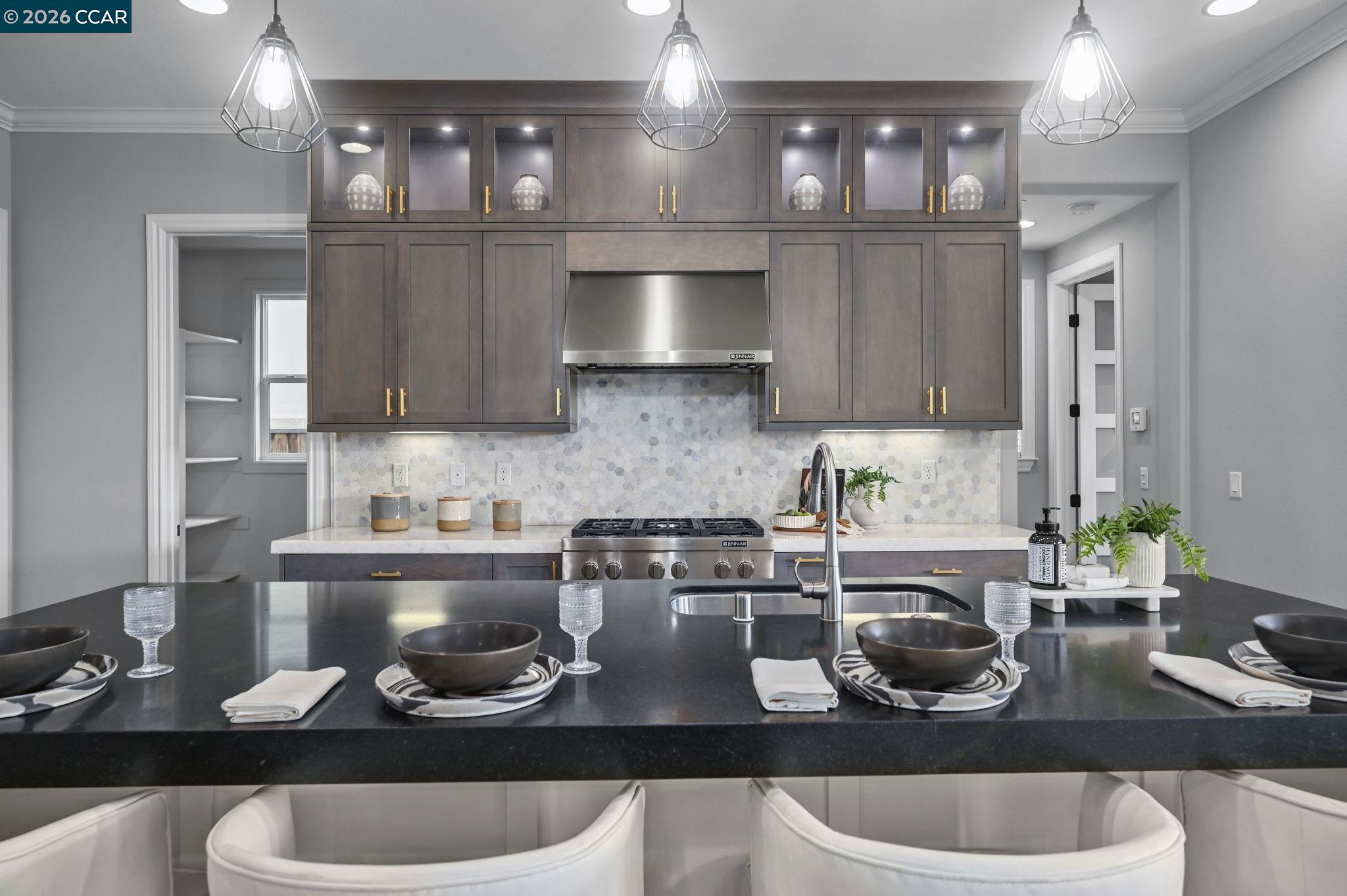 Detail Gallery Image 13 of 54 For 6132 Alpine Blue Dr, San Ramon,  CA 94582 - 4 Beds | 3/1 Baths