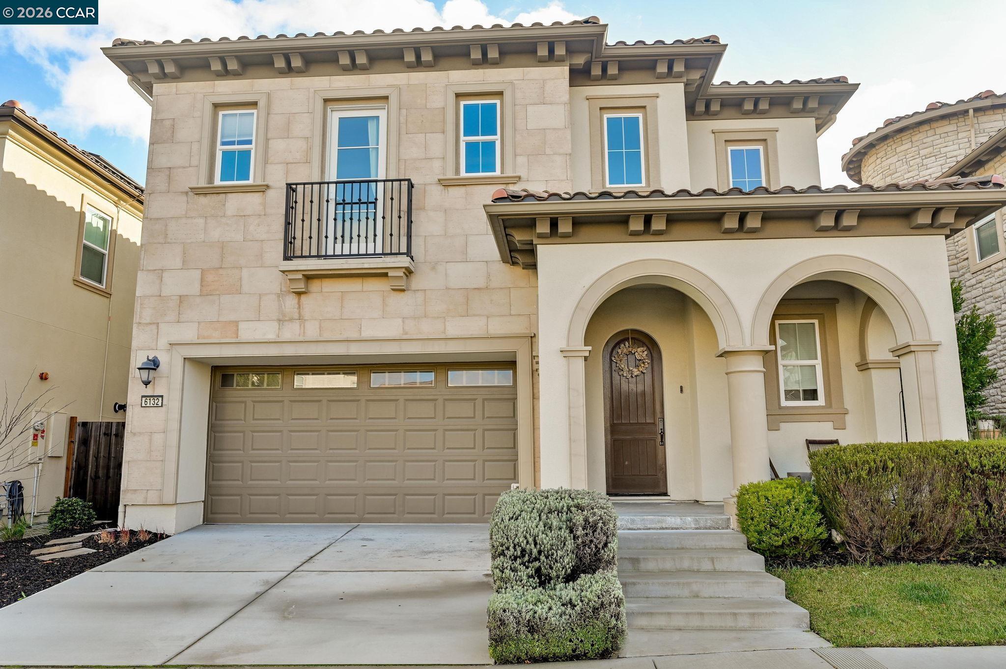 Detail Gallery Image 3 of 54 For 6132 Alpine Blue Dr, San Ramon,  CA 94582 - 4 Beds | 3/1 Baths
