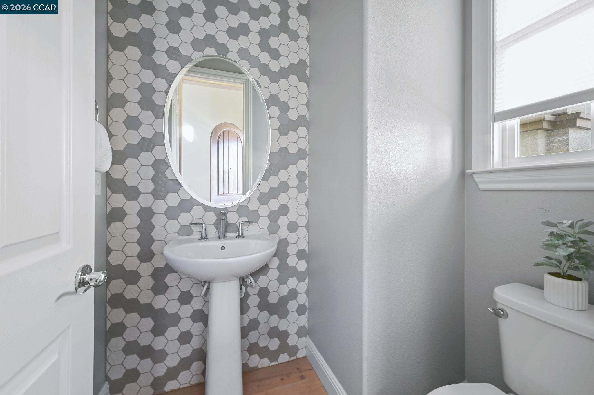 Detail Gallery Image 7 of 54 For 6132 Alpine Blue Dr, San Ramon,  CA 94582 - 4 Beds | 3/1 Baths