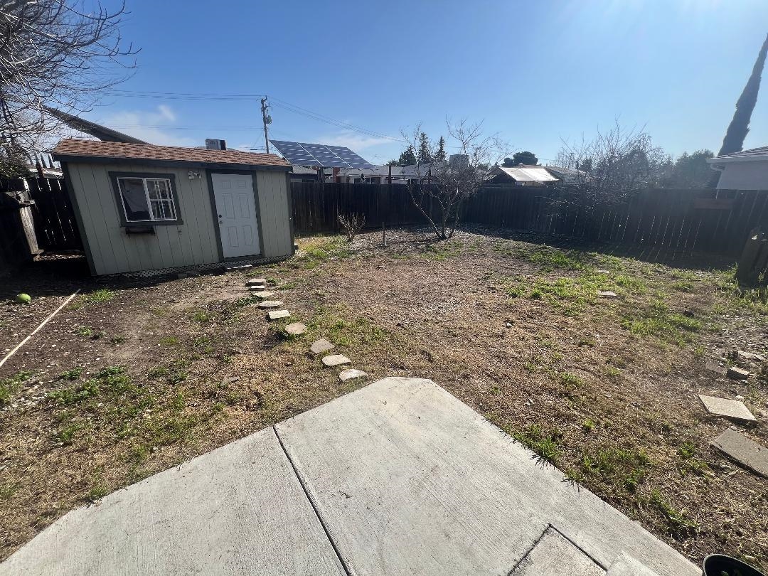 Detail Gallery Image 10 of 10 For 1609 Poppy Way, Antioch,  CA 94509 - 3 Beds | 2 Baths