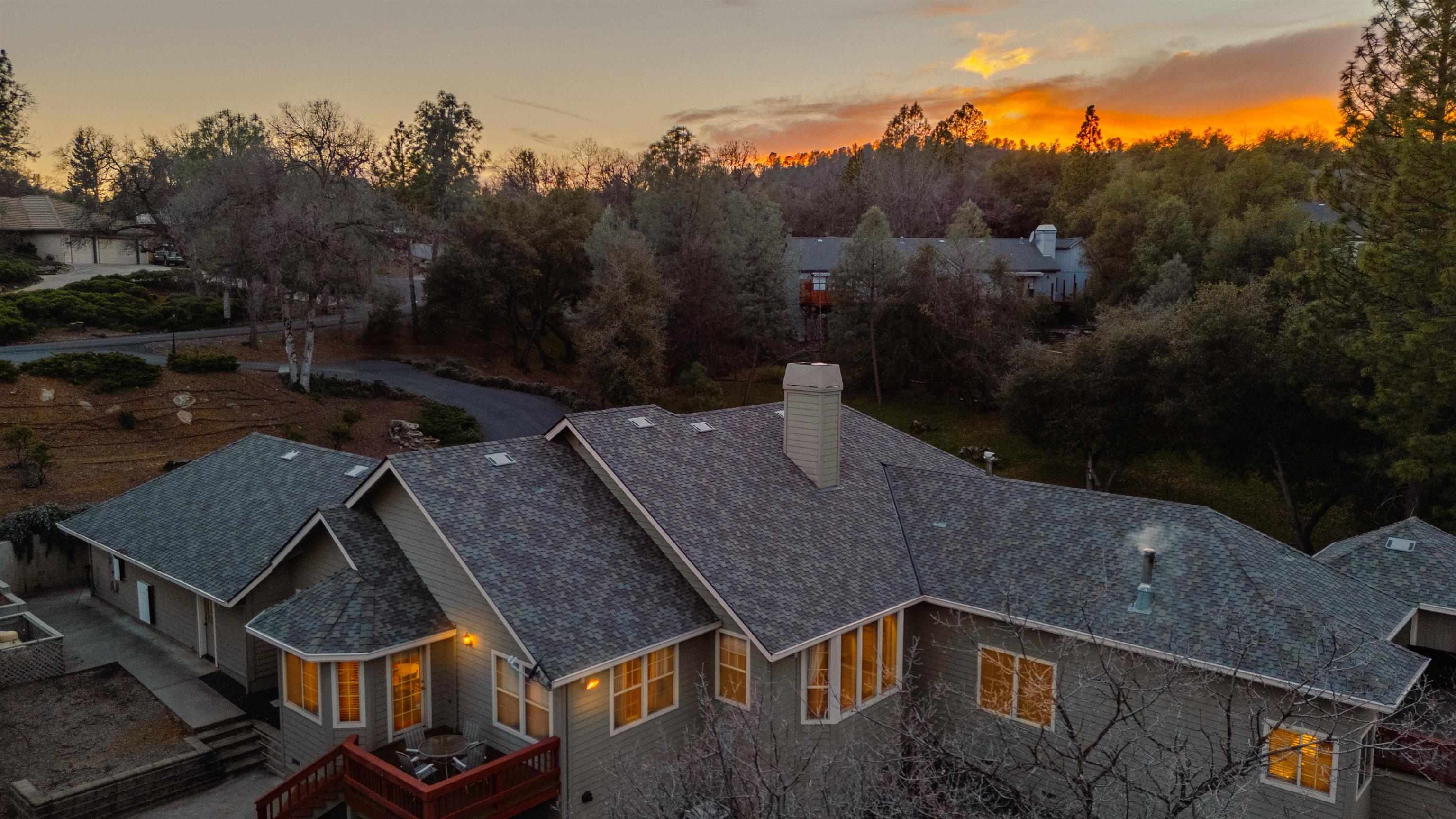 Detail Gallery Image 2 of 60 For 14186 Stanton Circle, Sonora,  CA 95370 - 3 Beds | 2/1 Baths
