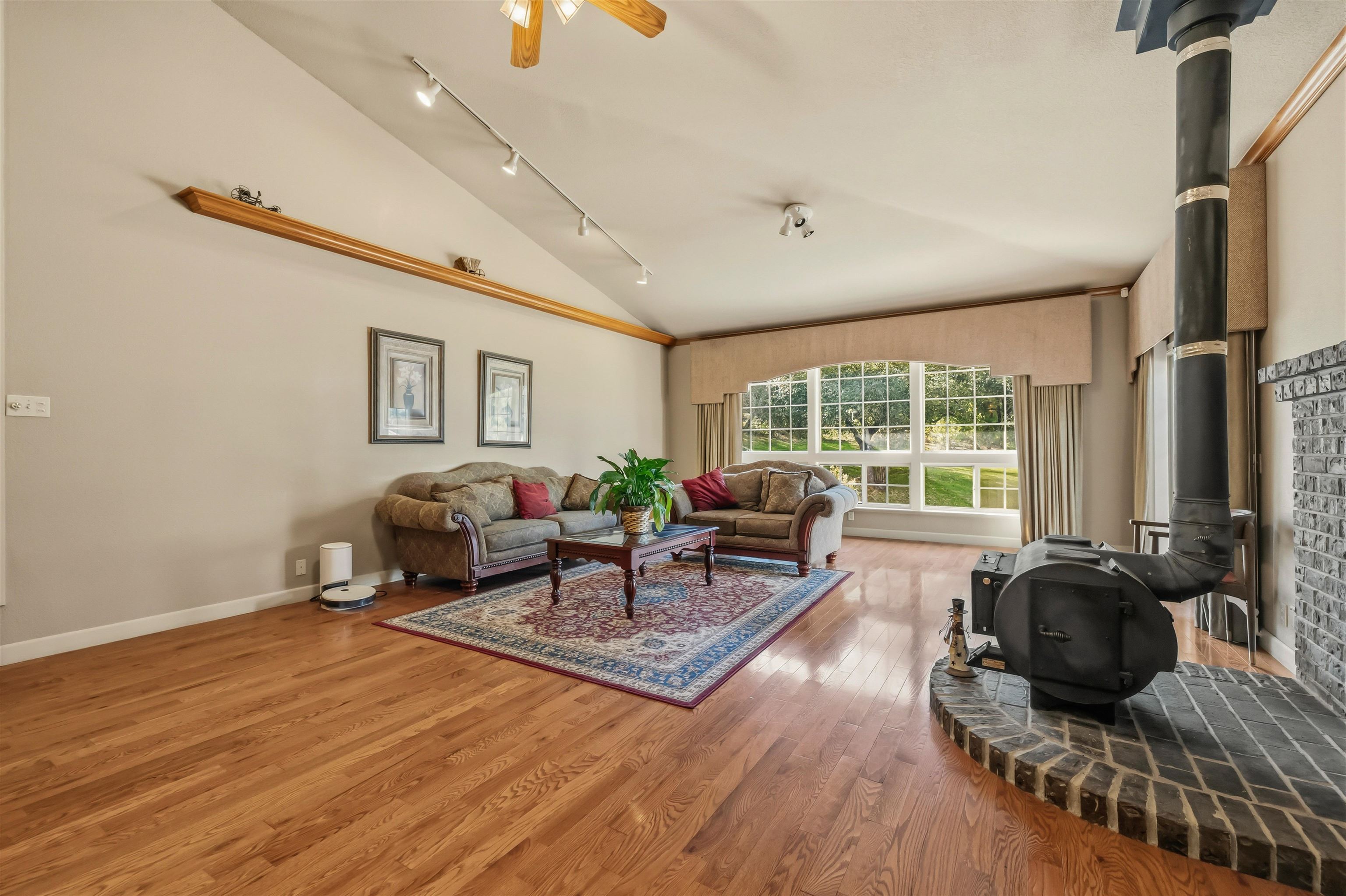 Detail Gallery Image 23 of 60 For 14186 Stanton Circle, Sonora,  CA 95370 - 3 Beds | 2/1 Baths