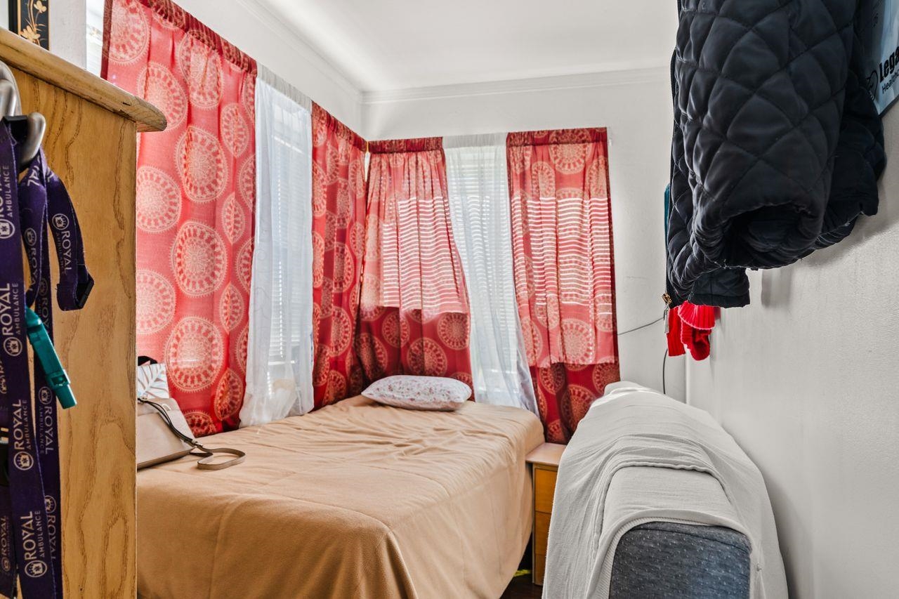 Detail Gallery Image 3 of 17 For 674 Gleneagle Ave, Hayward,  CA 94544 - 4 Beds | 2/1 Baths