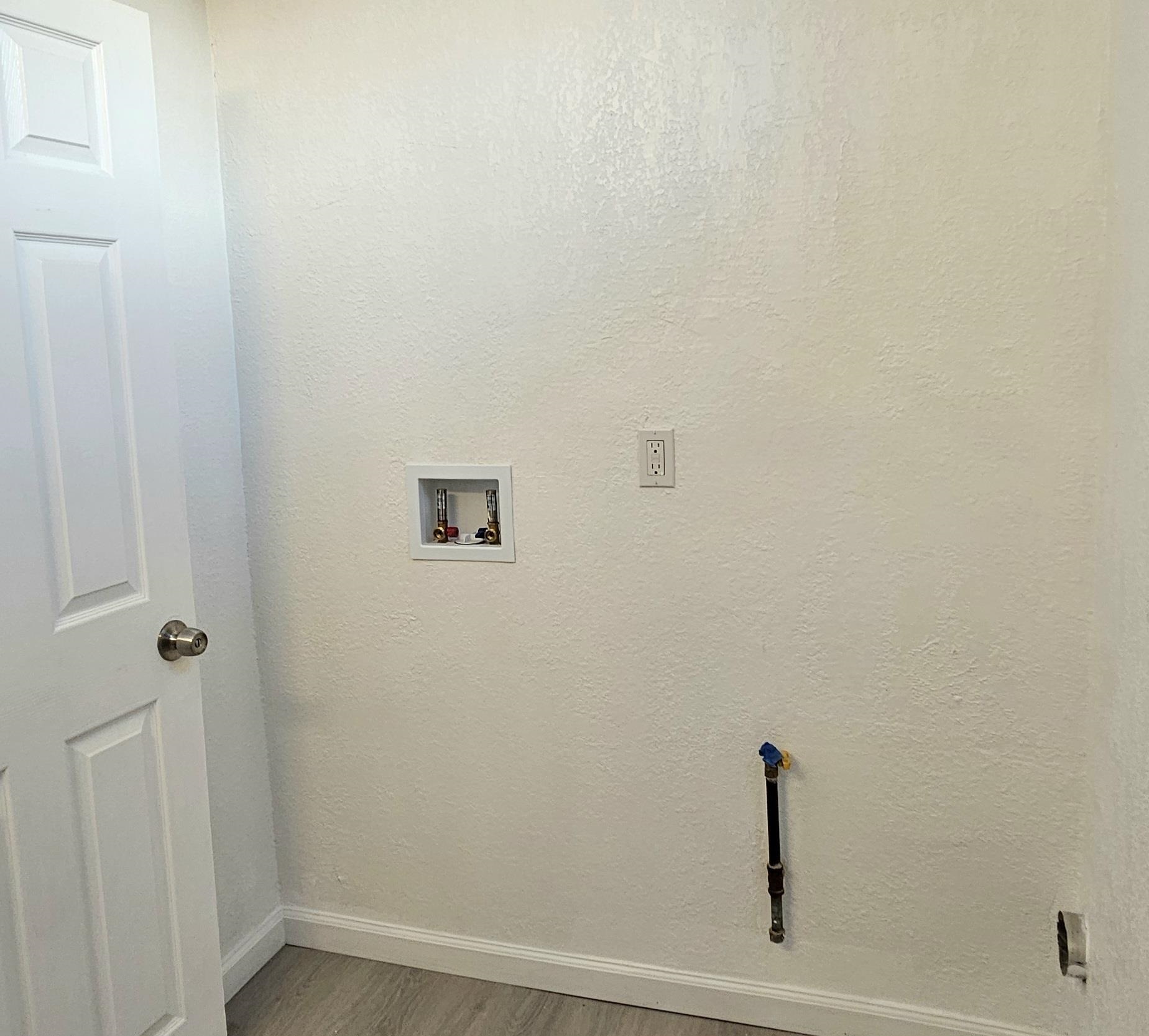 Detail Gallery Image 11 of 30 For 2076 Harrington Ave, Oakland,  CA 94601 - 4 Beds | 2/1 Baths