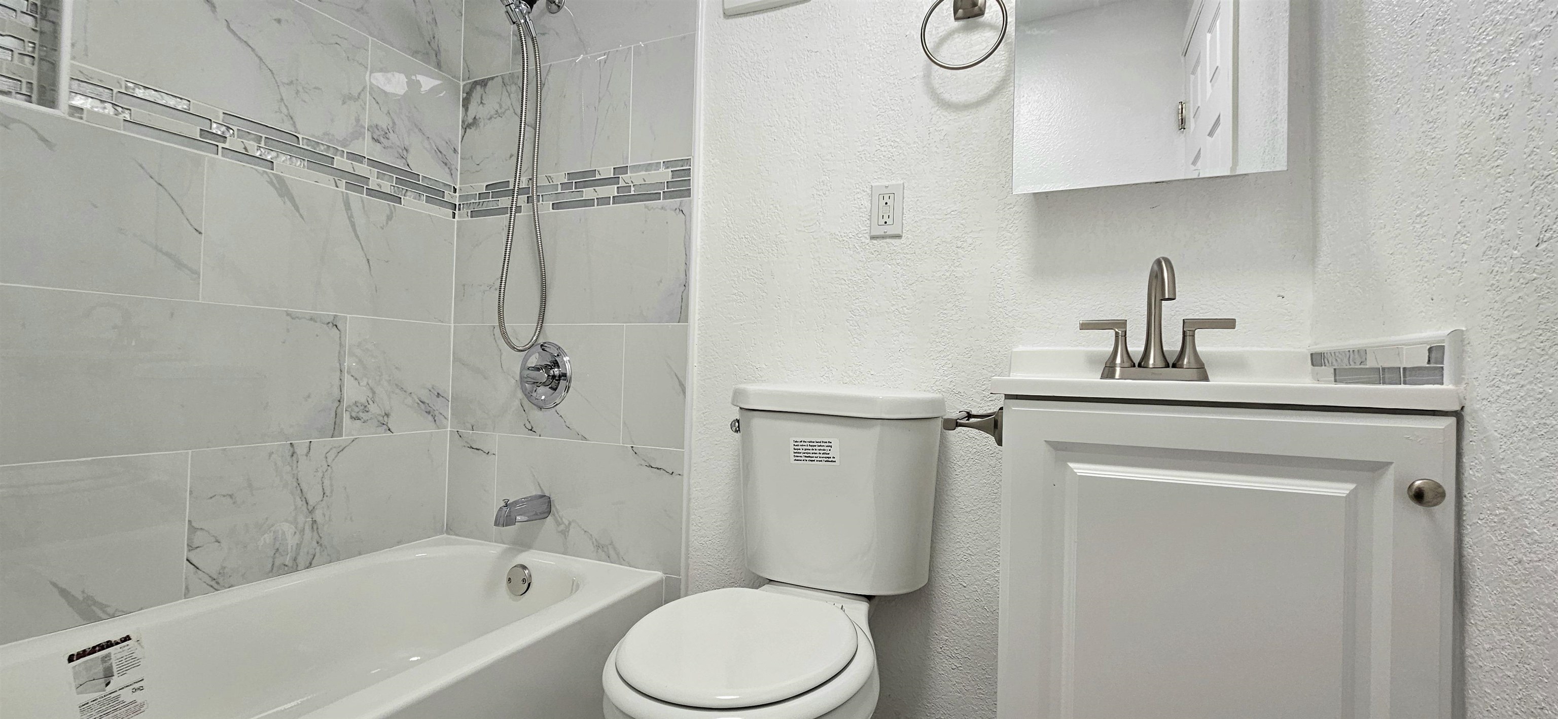 Detail Gallery Image 17 of 30 For 2076 Harrington Ave, Oakland,  CA 94601 - 4 Beds | 2/1 Baths