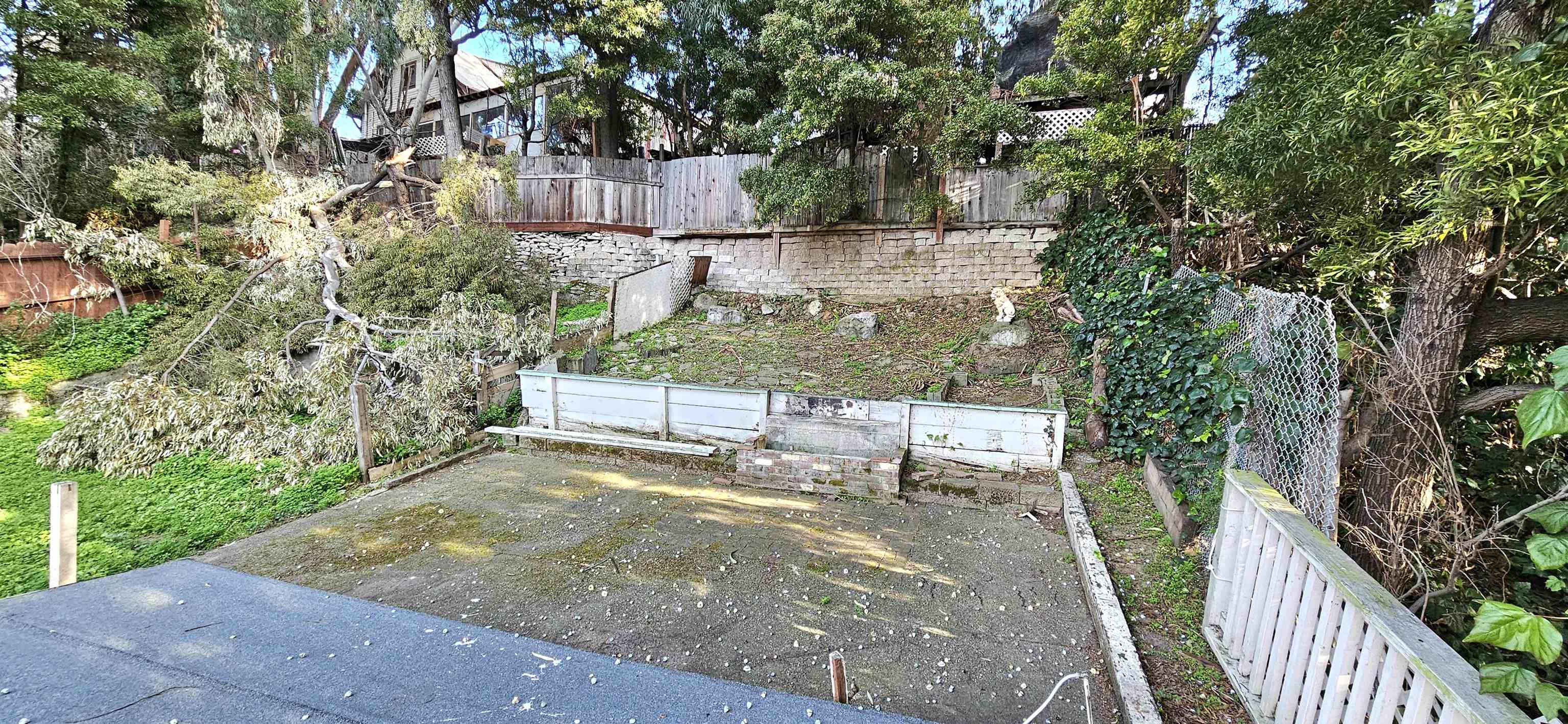 Detail Gallery Image 27 of 30 For 2076 Harrington Ave, Oakland,  CA 94601 - 4 Beds | 2/1 Baths