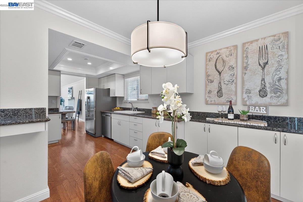 Photo #1: 41123382 Listing: Photo #1