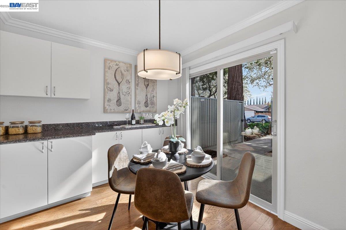 Detail Gallery Image 14 of 45 For 7543 Maywood Dr, Pleasanton,  CA 94588 - 3 Beds | 2 Baths