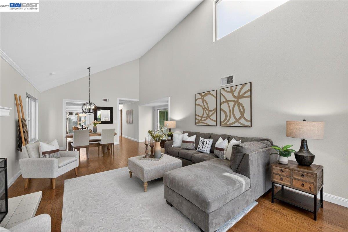 Detail Gallery Image 22 of 45 For 7543 Maywood Dr, Pleasanton,  CA 94588 - 3 Beds | 2 Baths