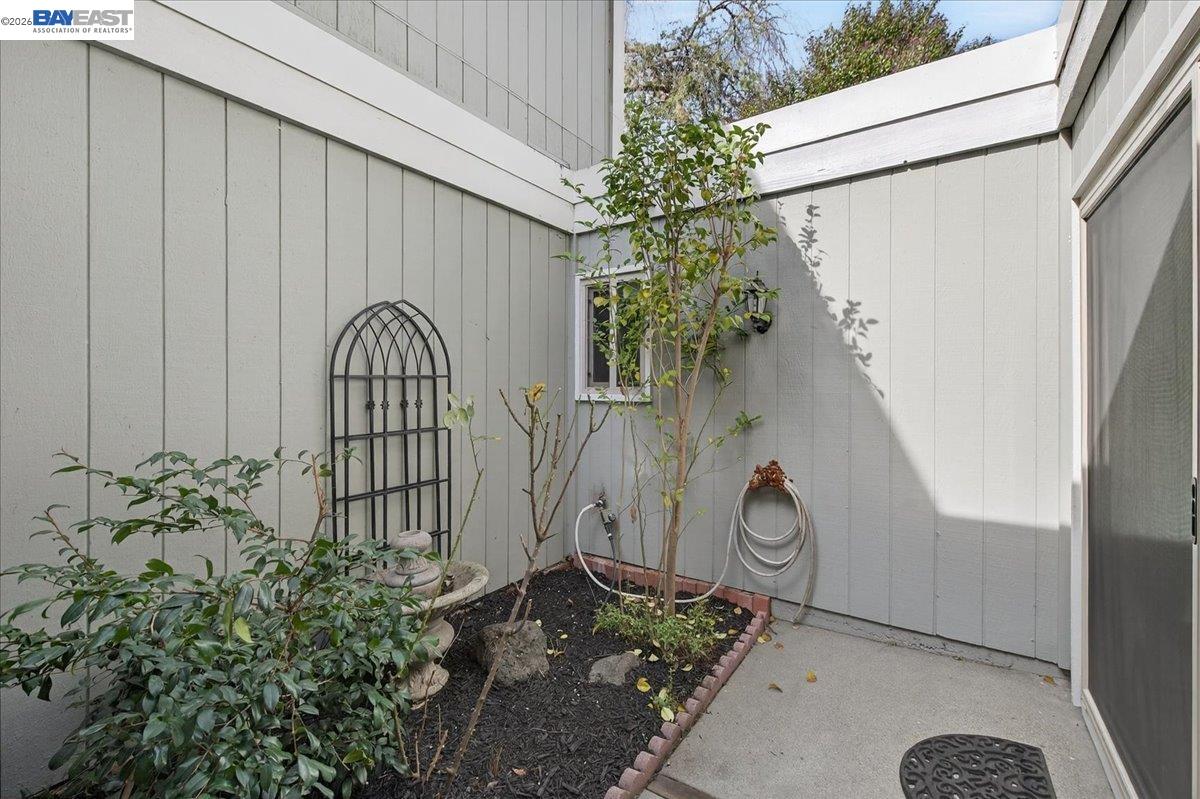 Detail Gallery Image 31 of 45 For 7543 Maywood Dr, Pleasanton,  CA 94588 - 3 Beds | 2 Baths