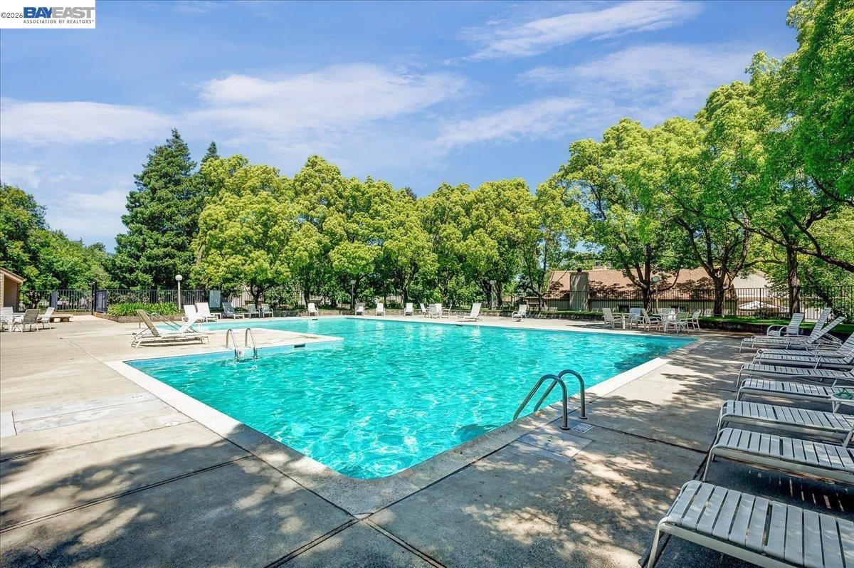 Detail Gallery Image 39 of 45 For 7543 Maywood Dr, Pleasanton,  CA 94588 - 3 Beds | 2 Baths