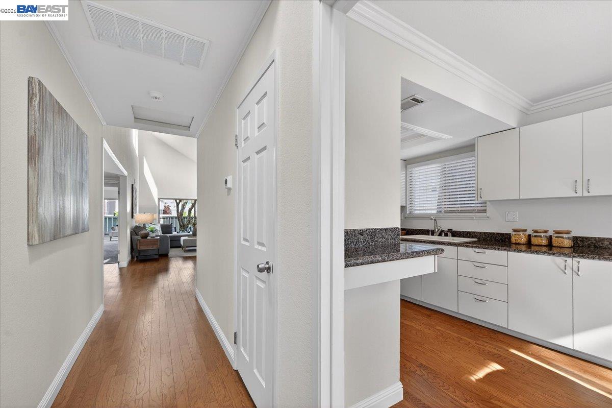 Detail Gallery Image 7 of 45 For 7543 Maywood Dr, Pleasanton,  CA 94588 - 3 Beds | 2 Baths