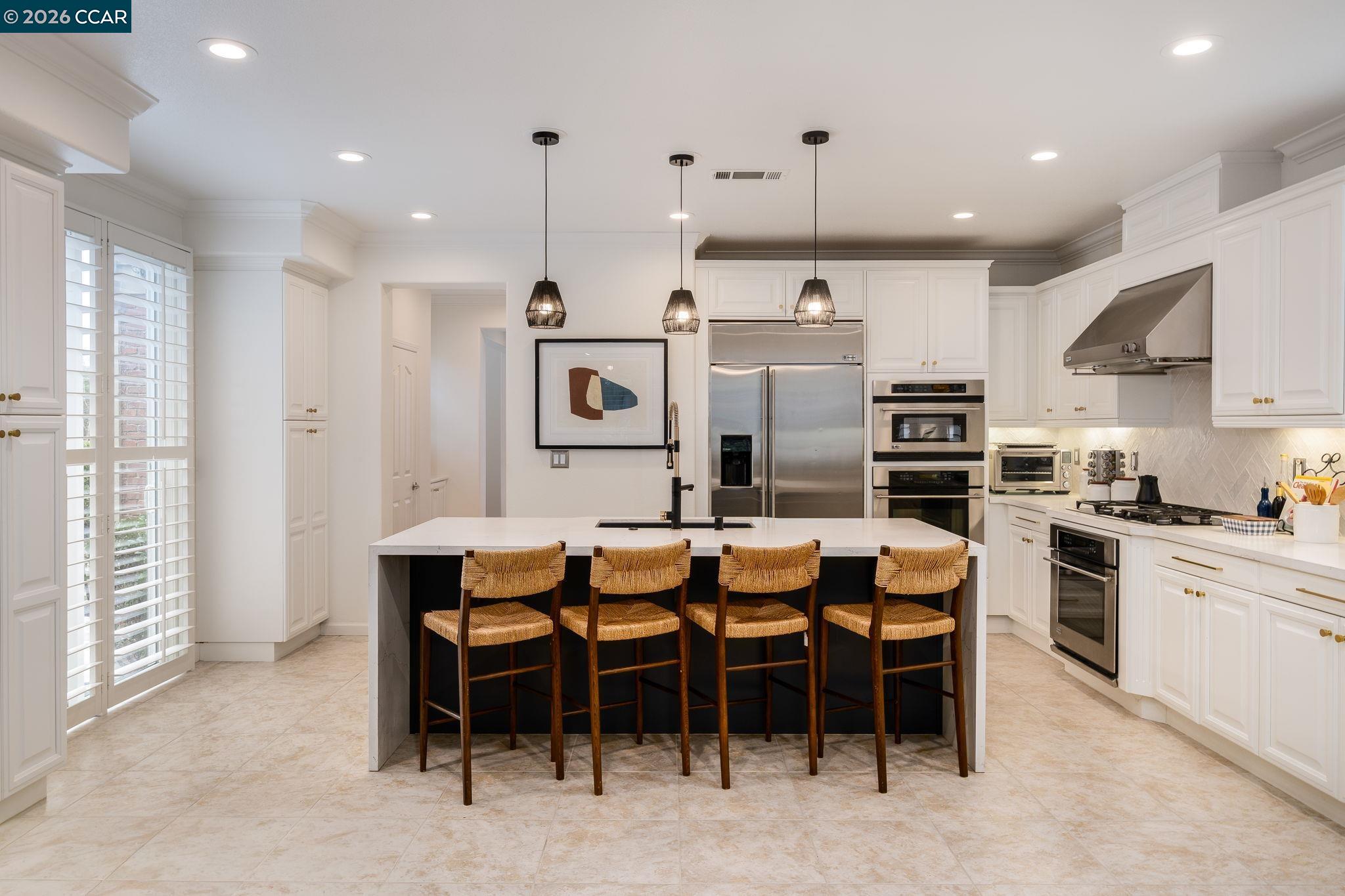 Detail Gallery Image 14 of 38 For 2208 Genoa St, Danville,  CA 94506 - 4 Beds | 2/1 Baths