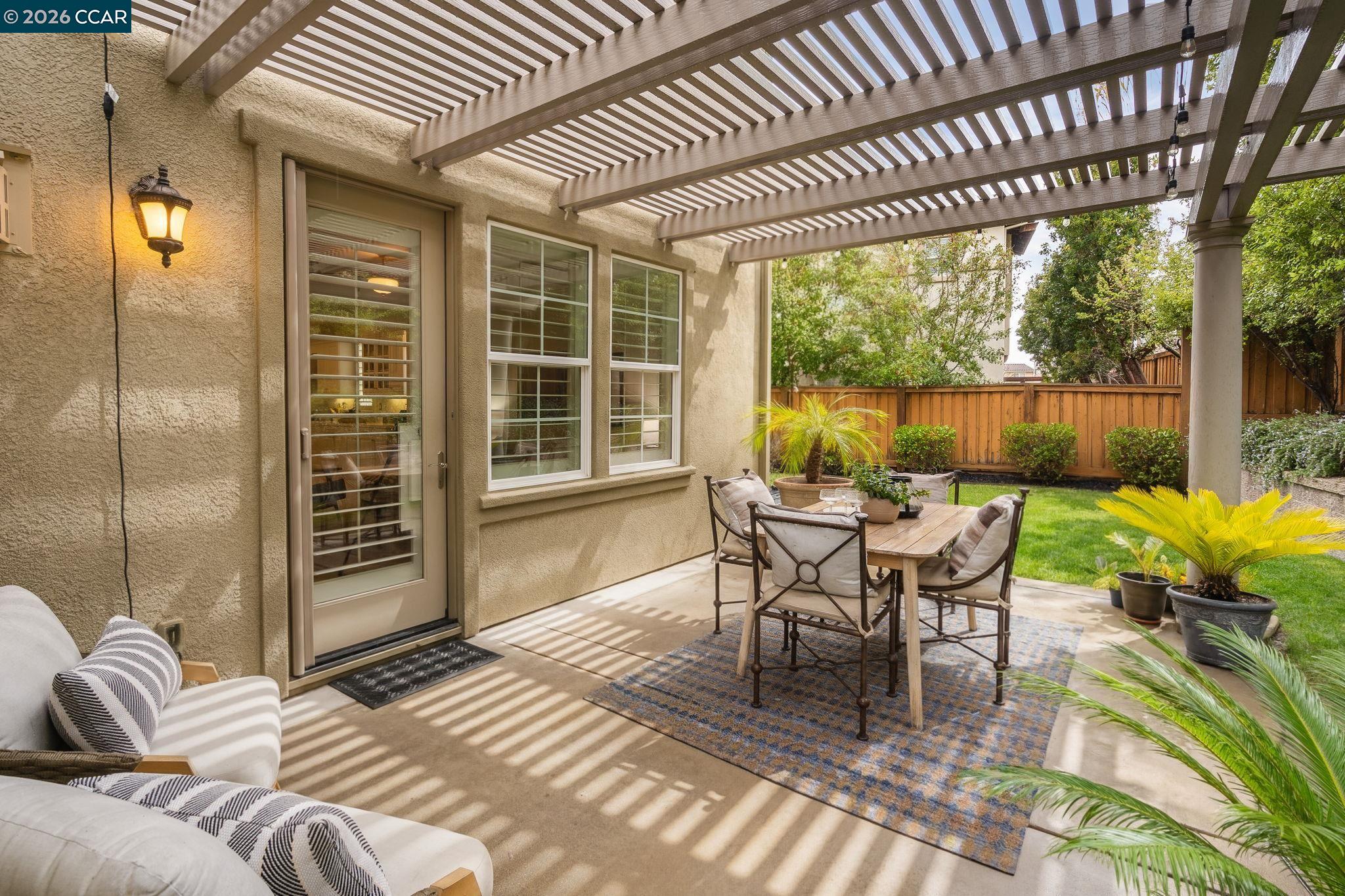 Detail Gallery Image 30 of 38 For 2208 Genoa St, Danville,  CA 94506 - 4 Beds | 2/1 Baths