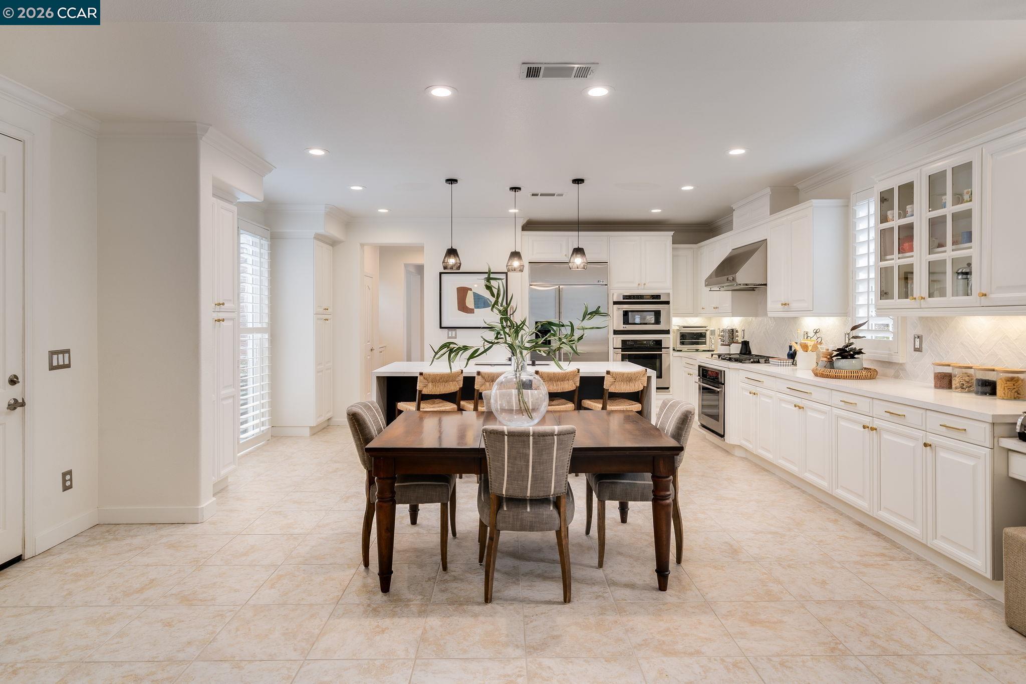 Detail Gallery Image 9 of 34 For 2208 Genoa St, Danville,  CA 94506 - 4 Beds | 2/1 Baths