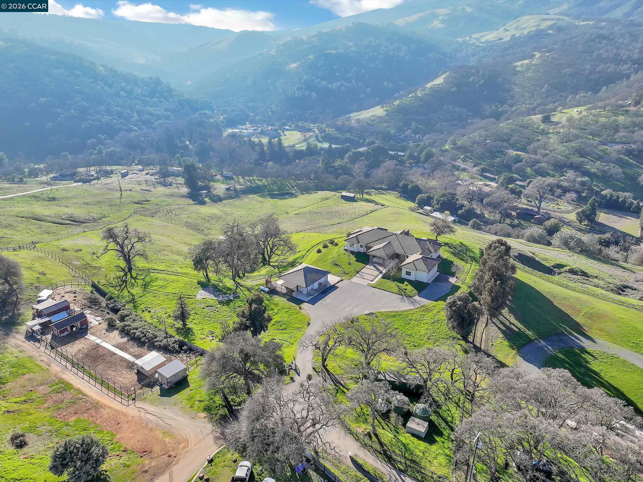 Detail Gallery Image 2 of 60 For 420 Leon Ct, Clayton,  CA 94517 - – Beds | – Baths