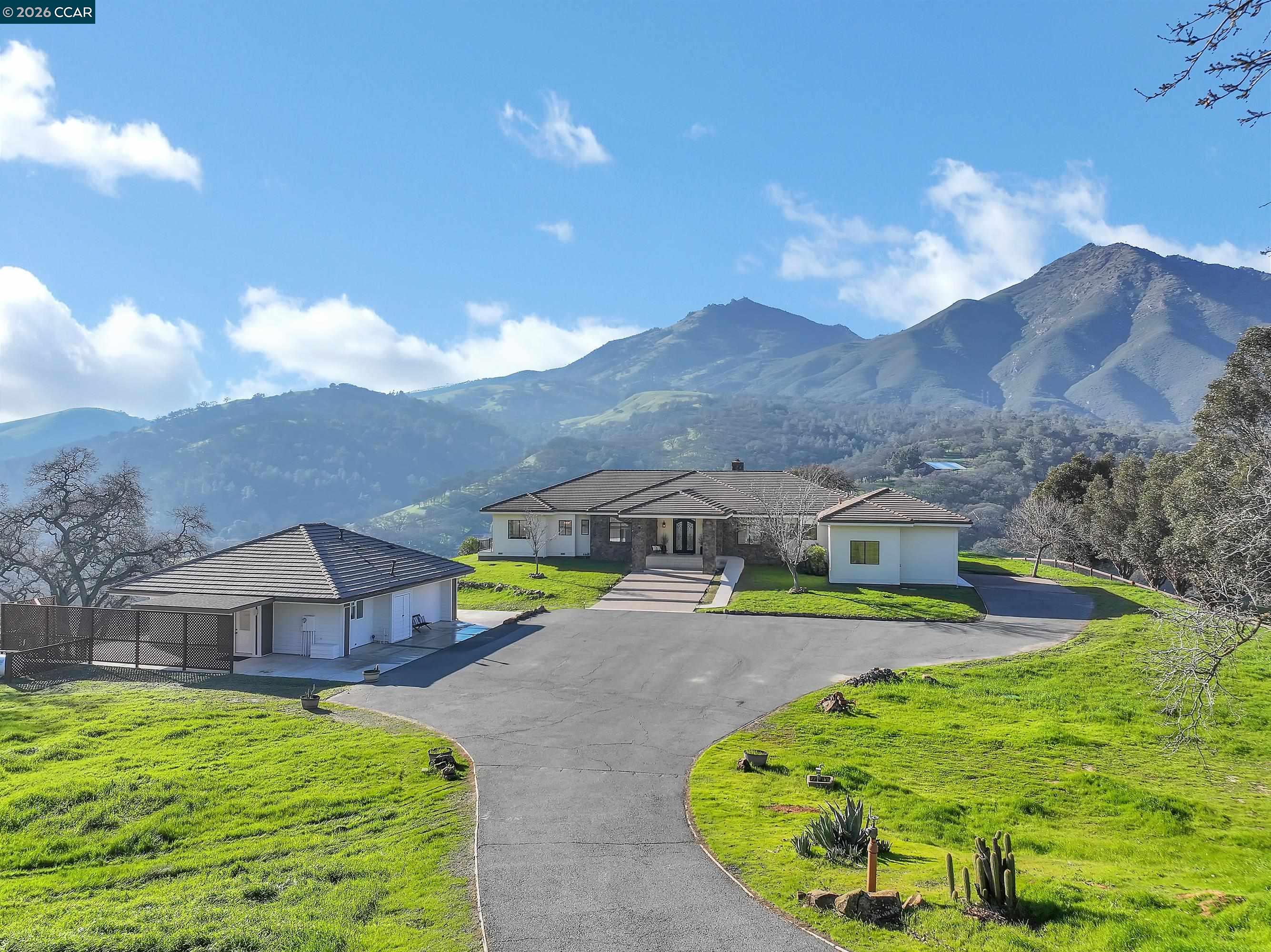 Detail Gallery Image 6 of 60 For 420 Leon Ct, Clayton,  CA 94517 - – Beds | – Baths